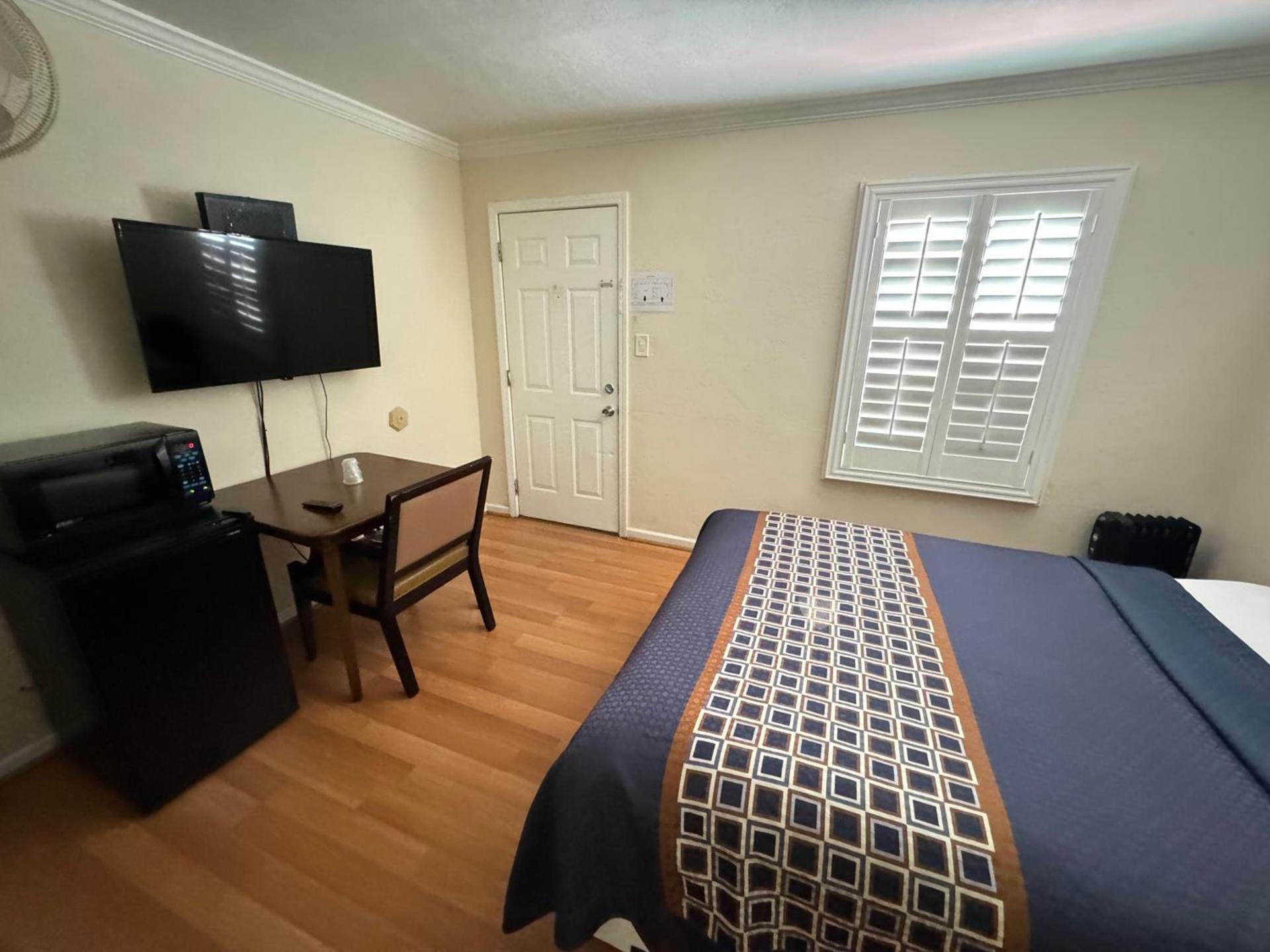 Tamalpais Motel photo 15