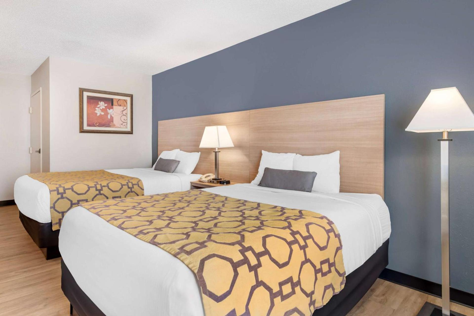 Baymont by Wyndham Kennesaw photo 9
