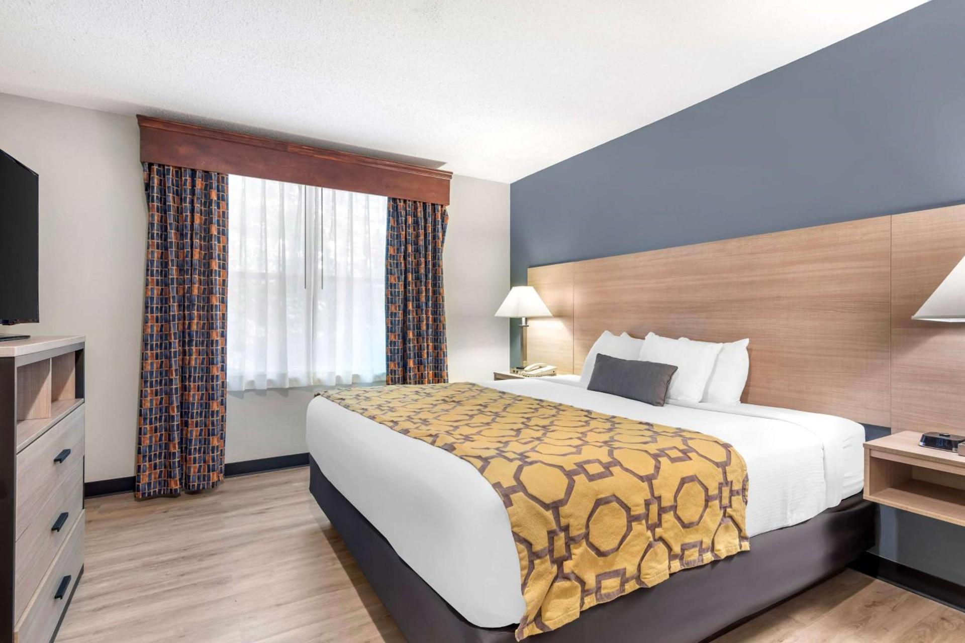 Baymont by Wyndham Kennesaw photo 20