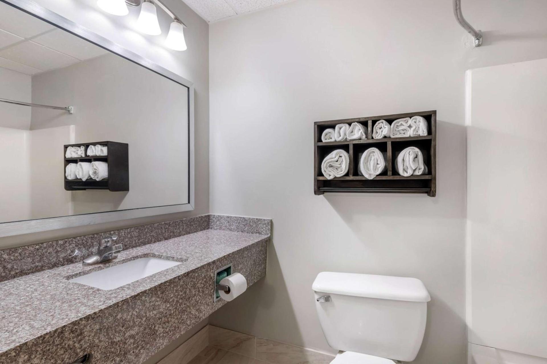 Baymont by Wyndham Kennesaw photo 25