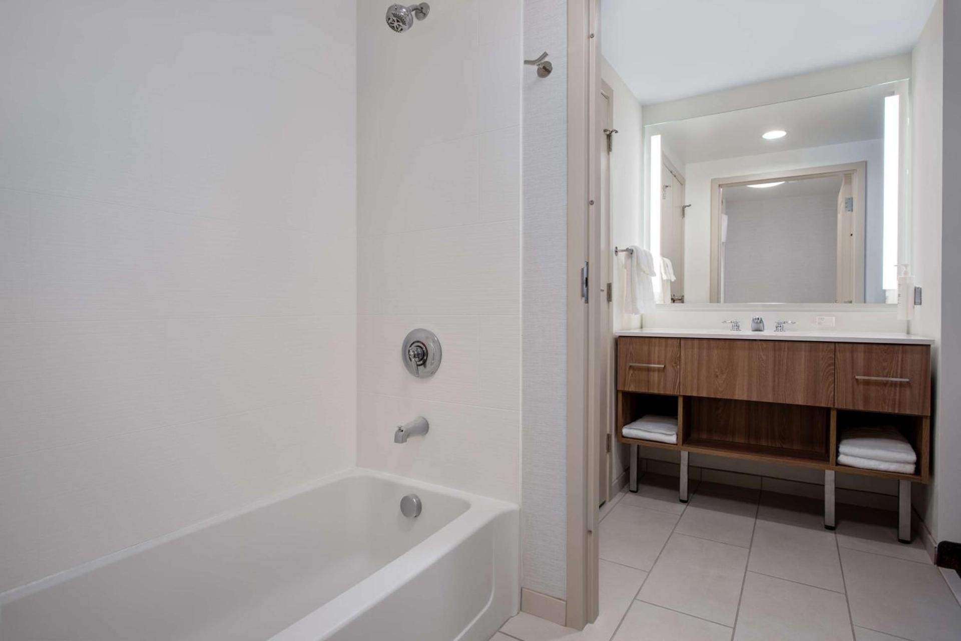 Homewood Suites by Hilton Davidson photo 17