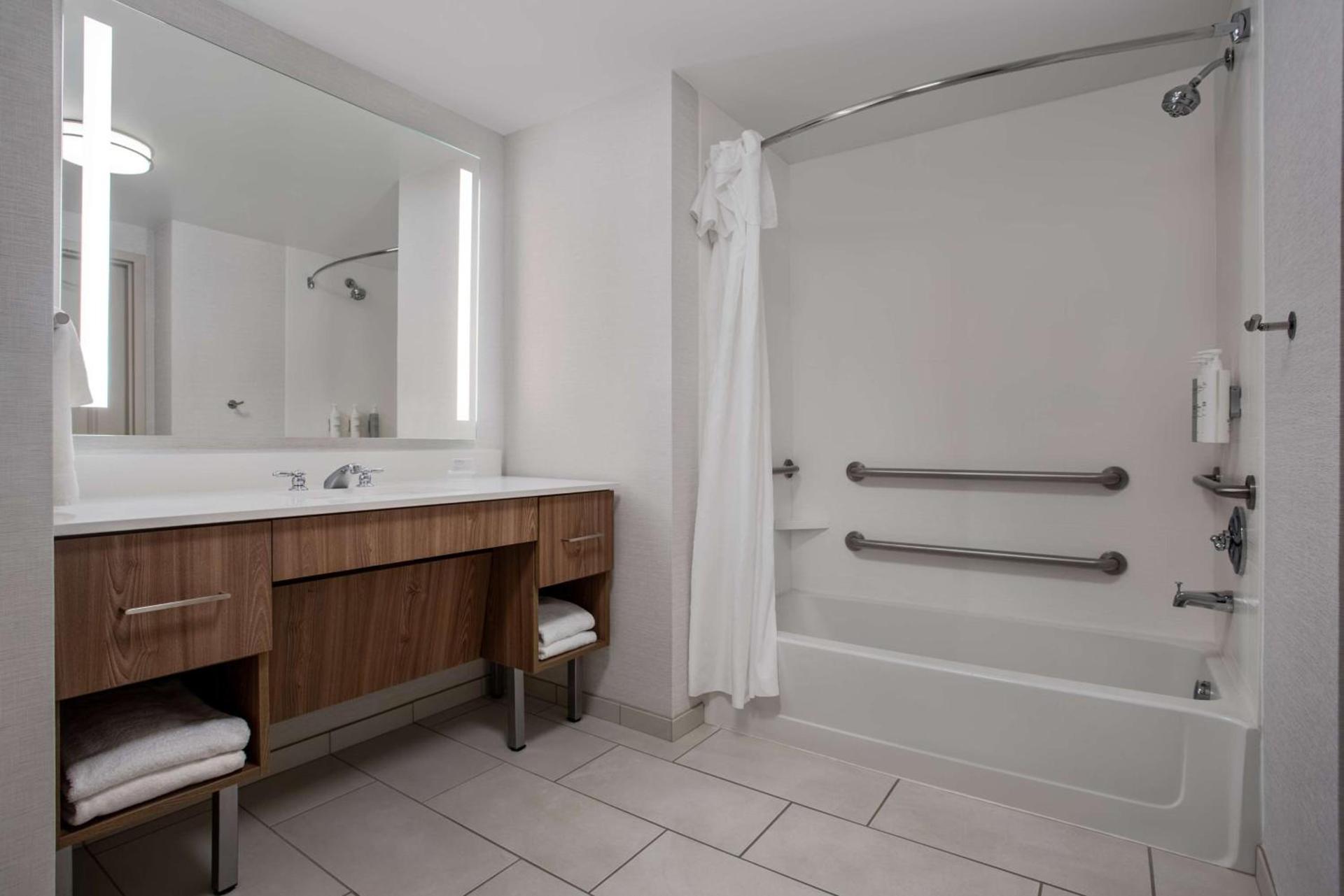 Homewood Suites by Hilton Davidson photo 24