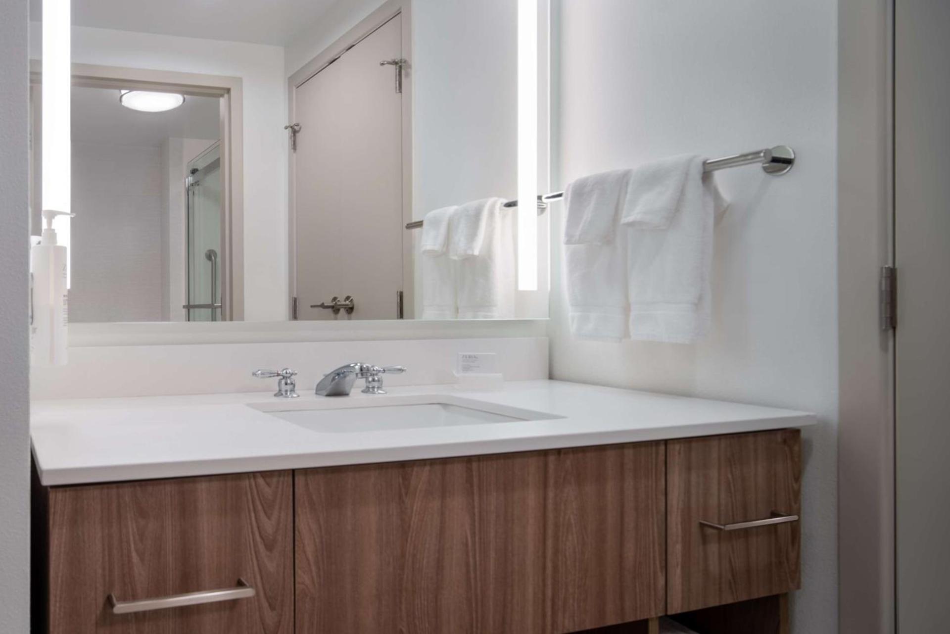 Homewood Suites by Hilton Davidson photo 44