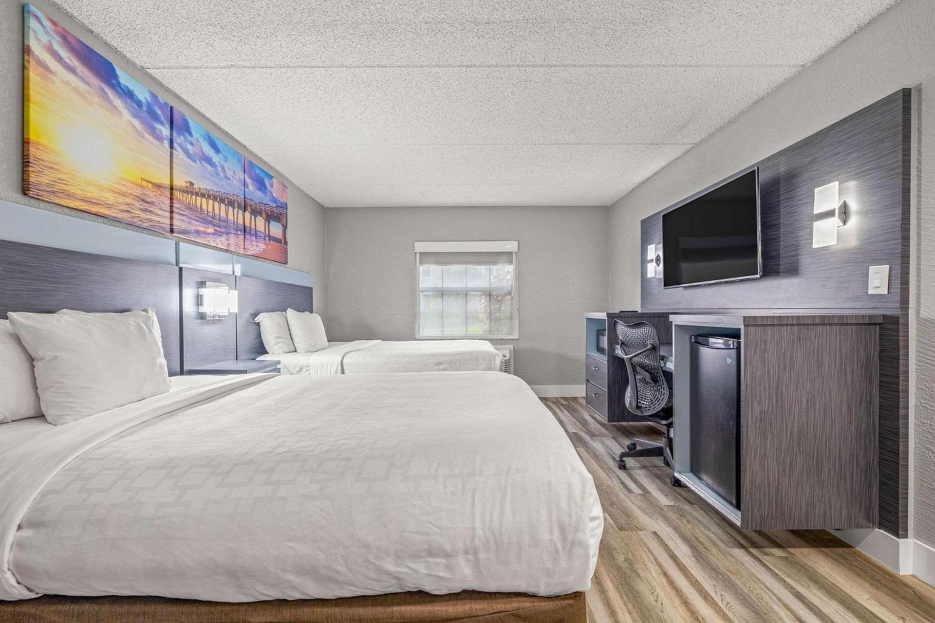 Clarion Pointe Tampa-Brandon Near Fairgrounds and Casino photo 30