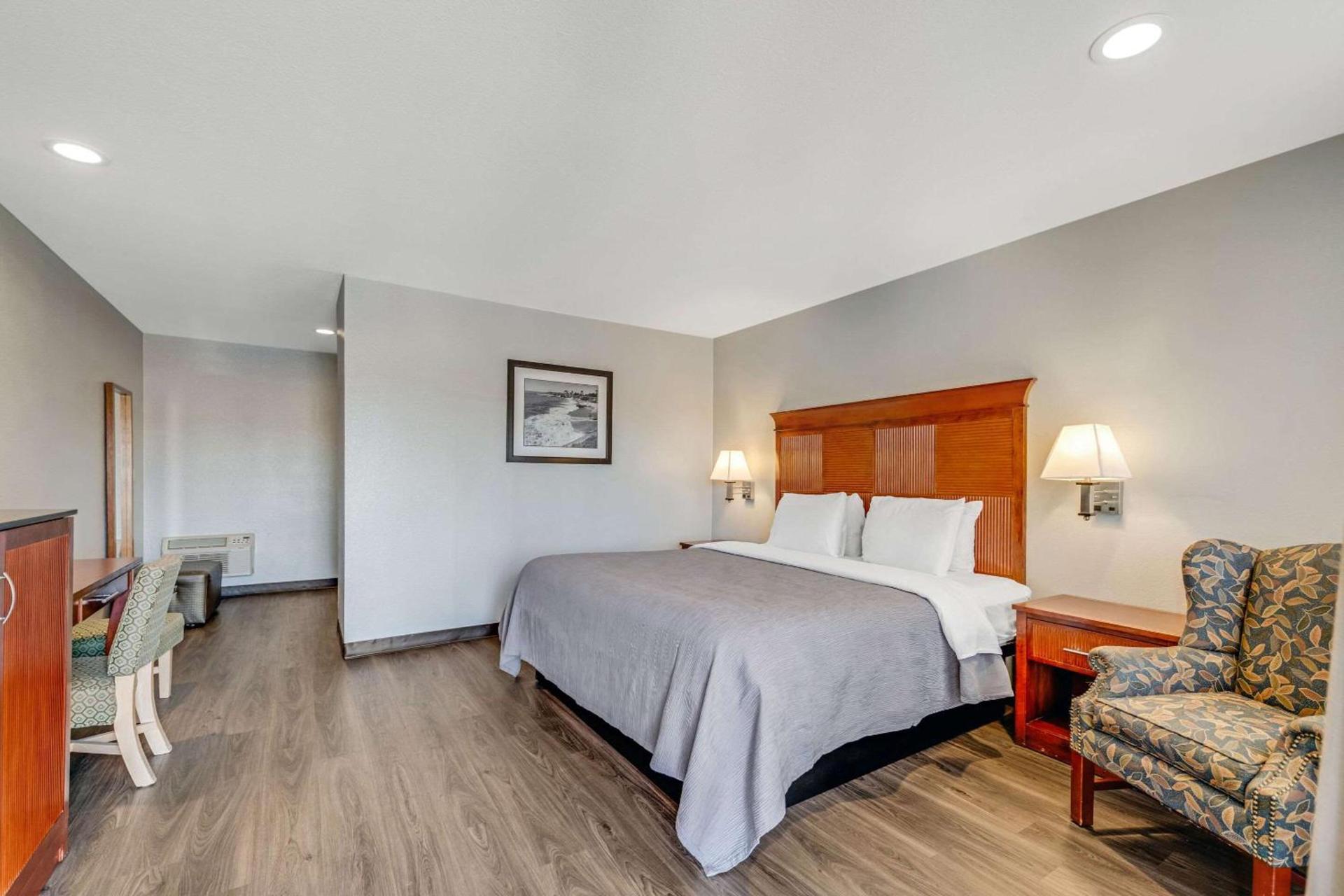 Quality Inn Santa Cruz Downtown Area photo 13