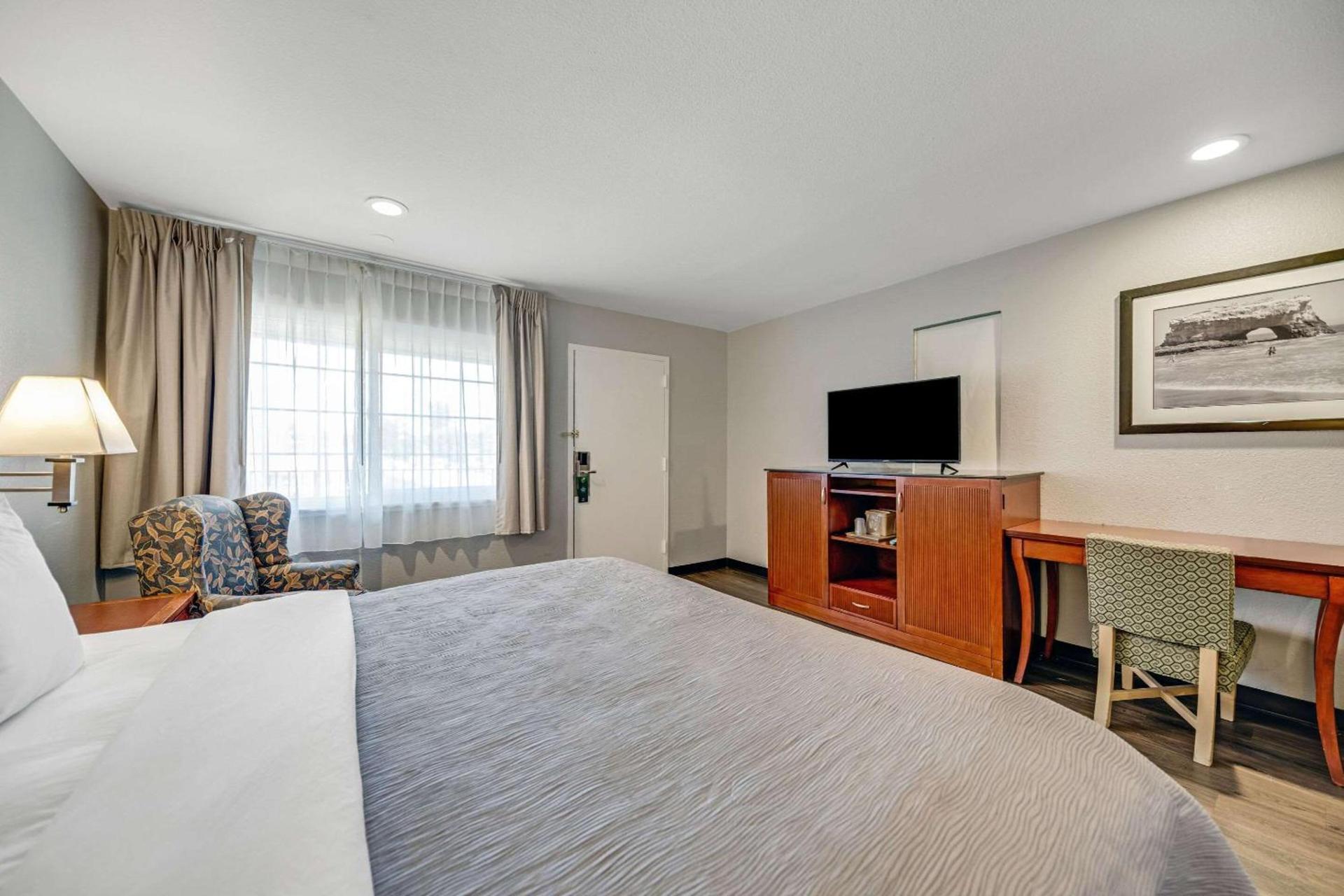 Quality Inn Santa Cruz Downtown Area photo 15