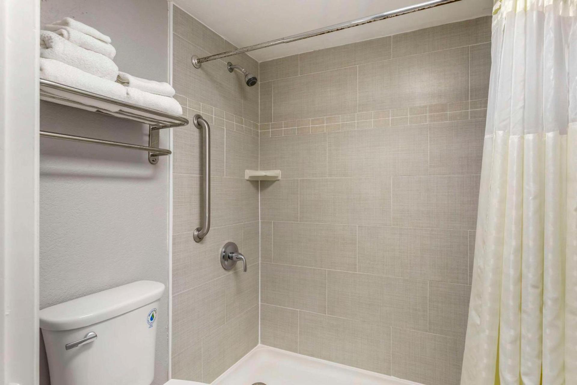 Quality Inn Gainesville near University photo 21
