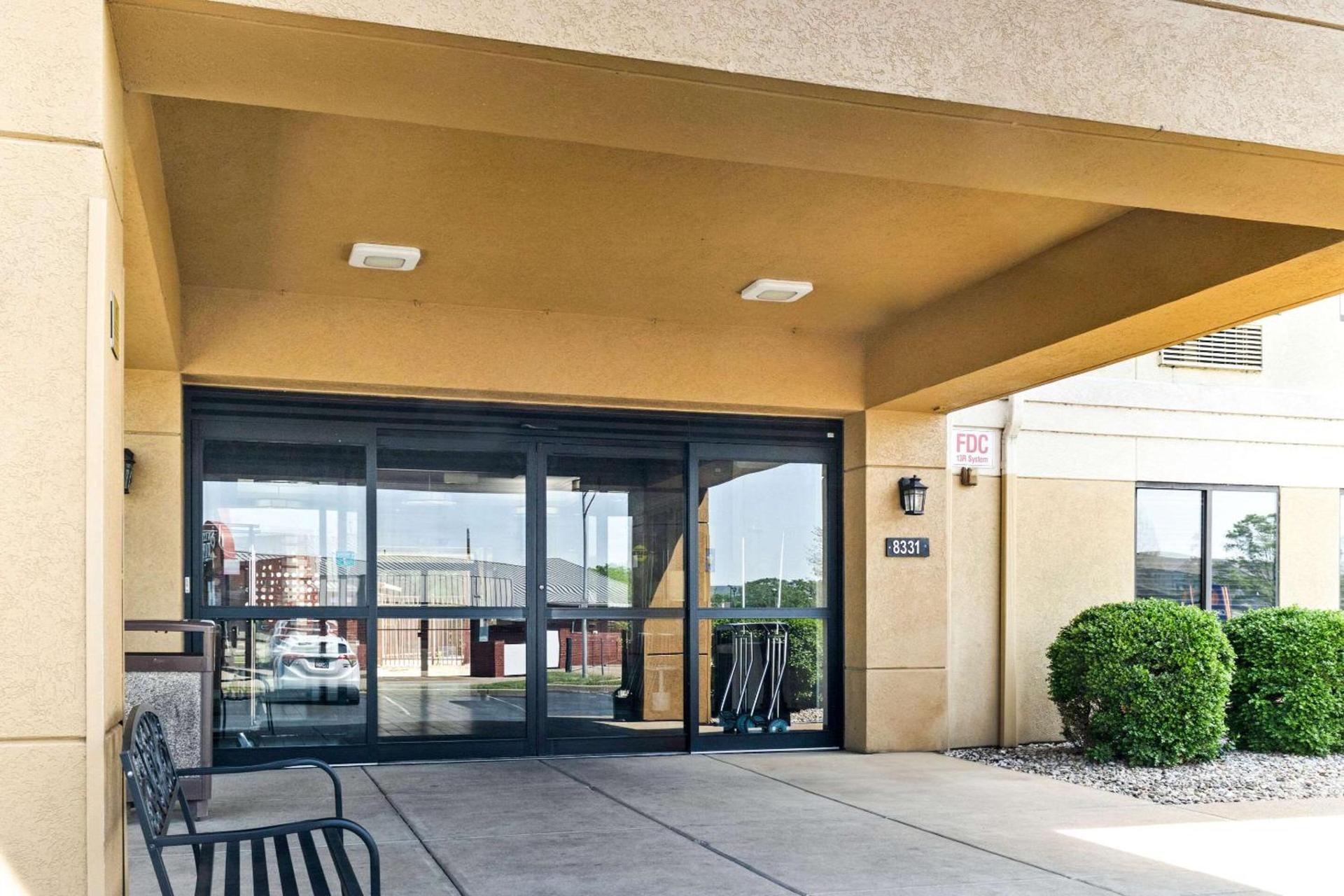 Comfort Inn Evansville East photo 4