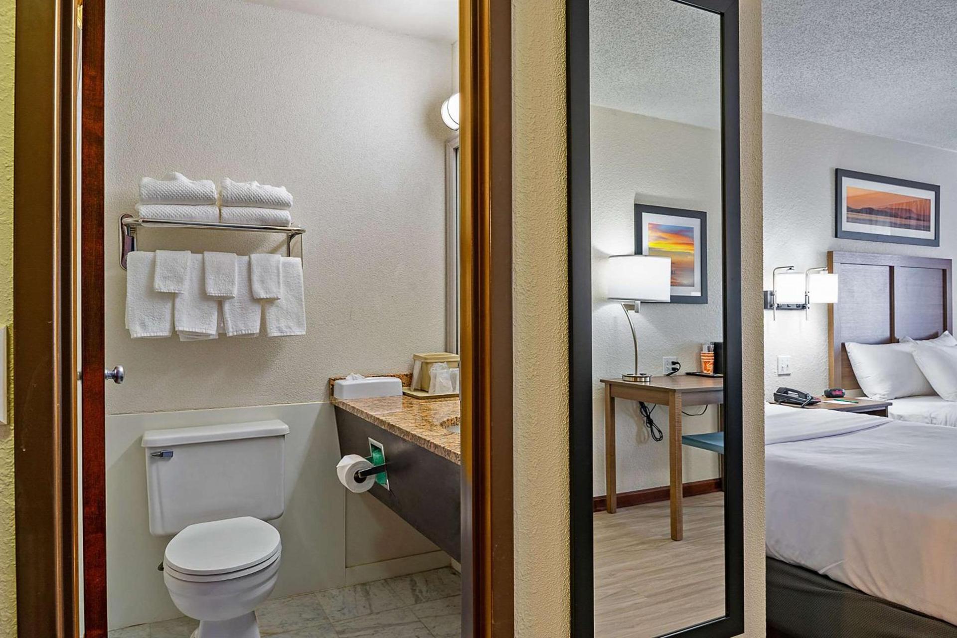 Quality Inn Milan-Sandusky photo 12