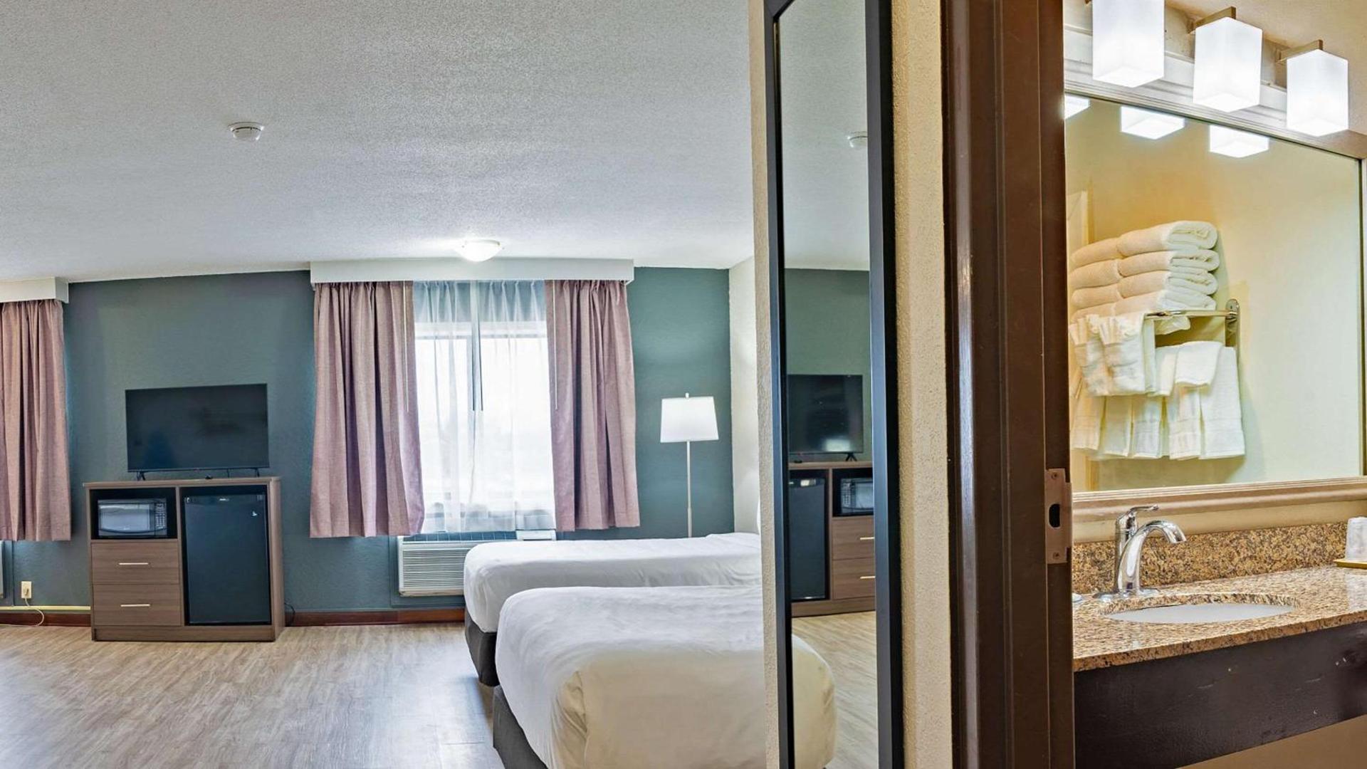 Quality Inn Milan-Sandusky photo 26