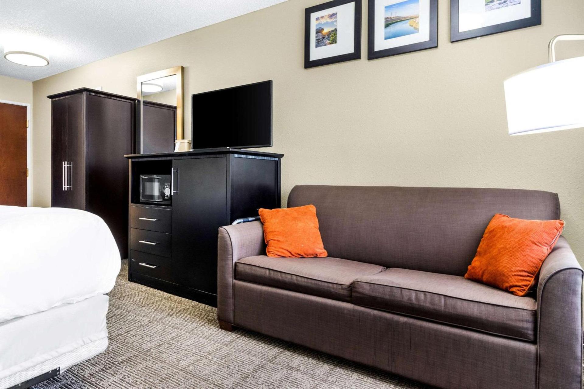 Comfort Inn Evansville East photo 22