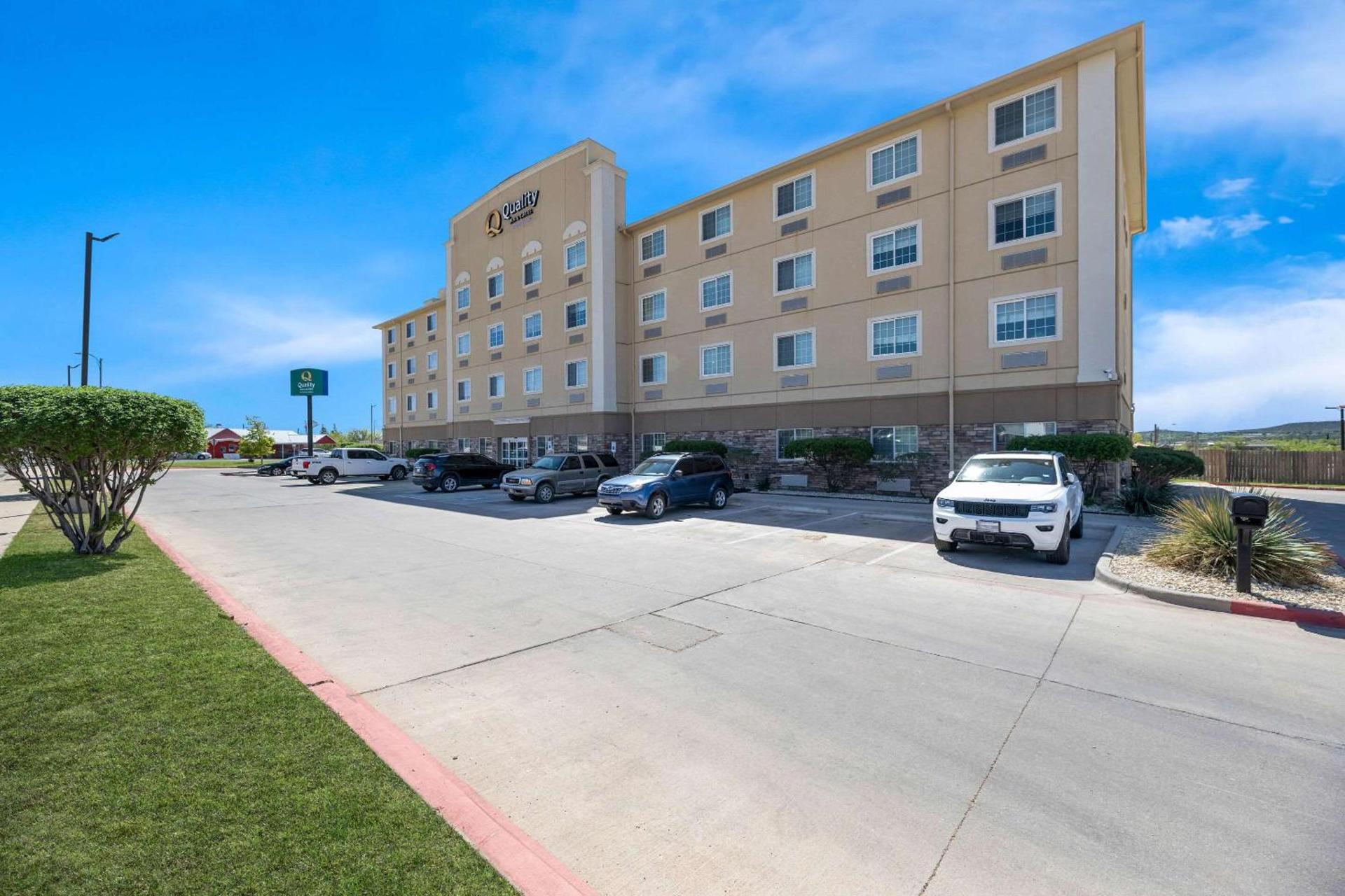 Quality Inn & Suites Big Spring photo 3
