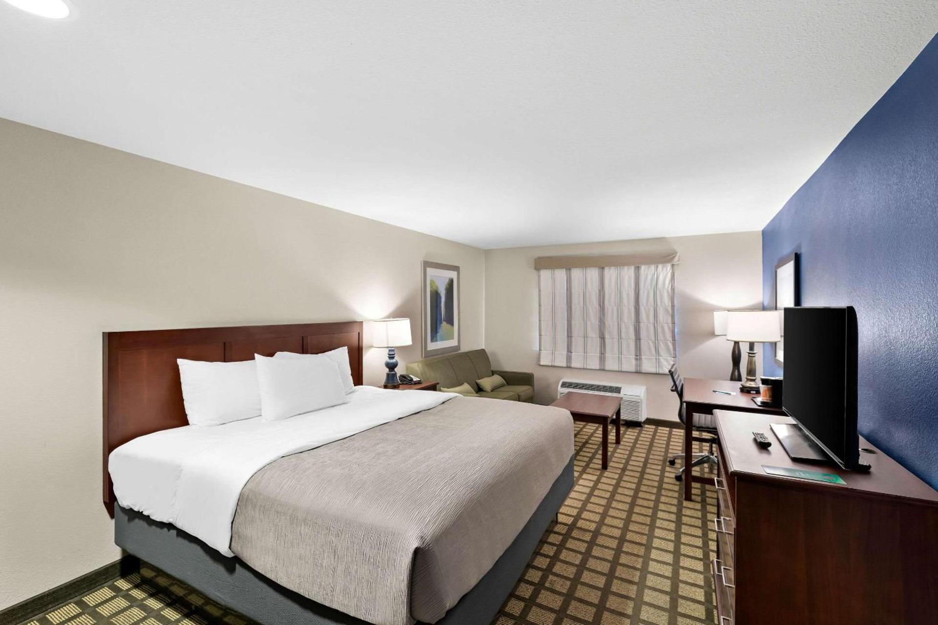 Quality Inn & Suites Big Spring photo 11