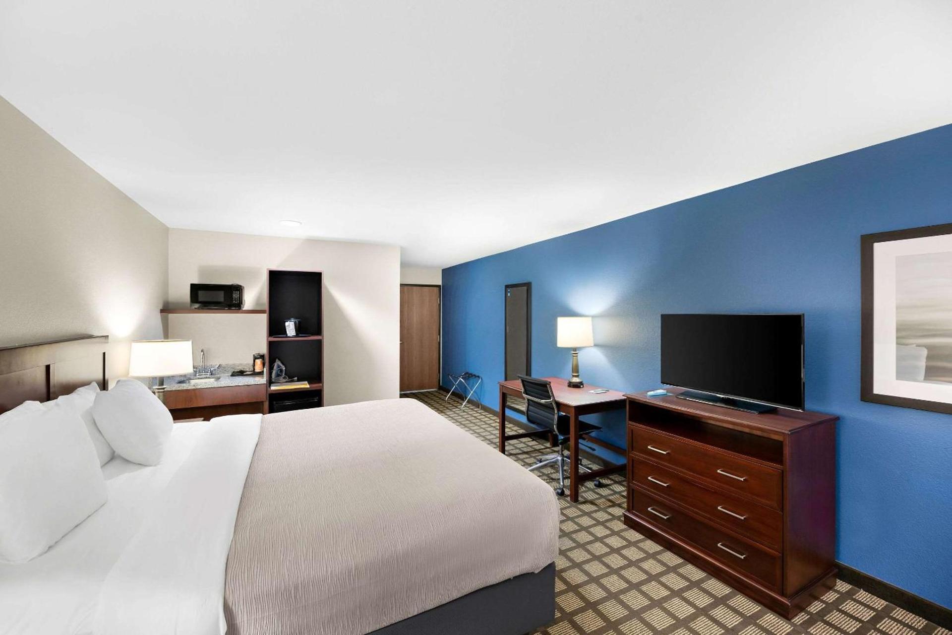 Quality Inn & Suites Big Spring photo 17