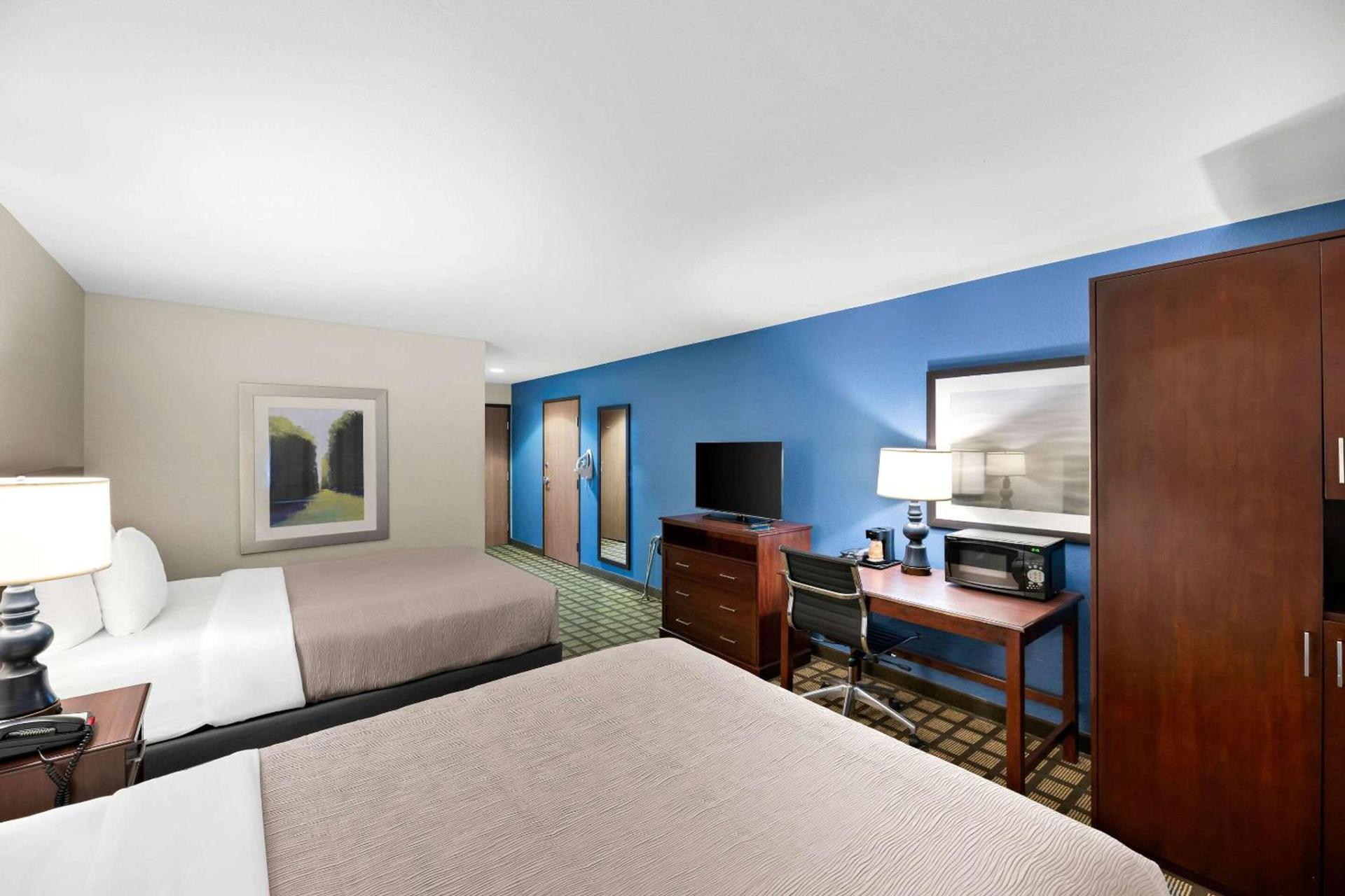 Quality Inn & Suites Big Spring photo 29