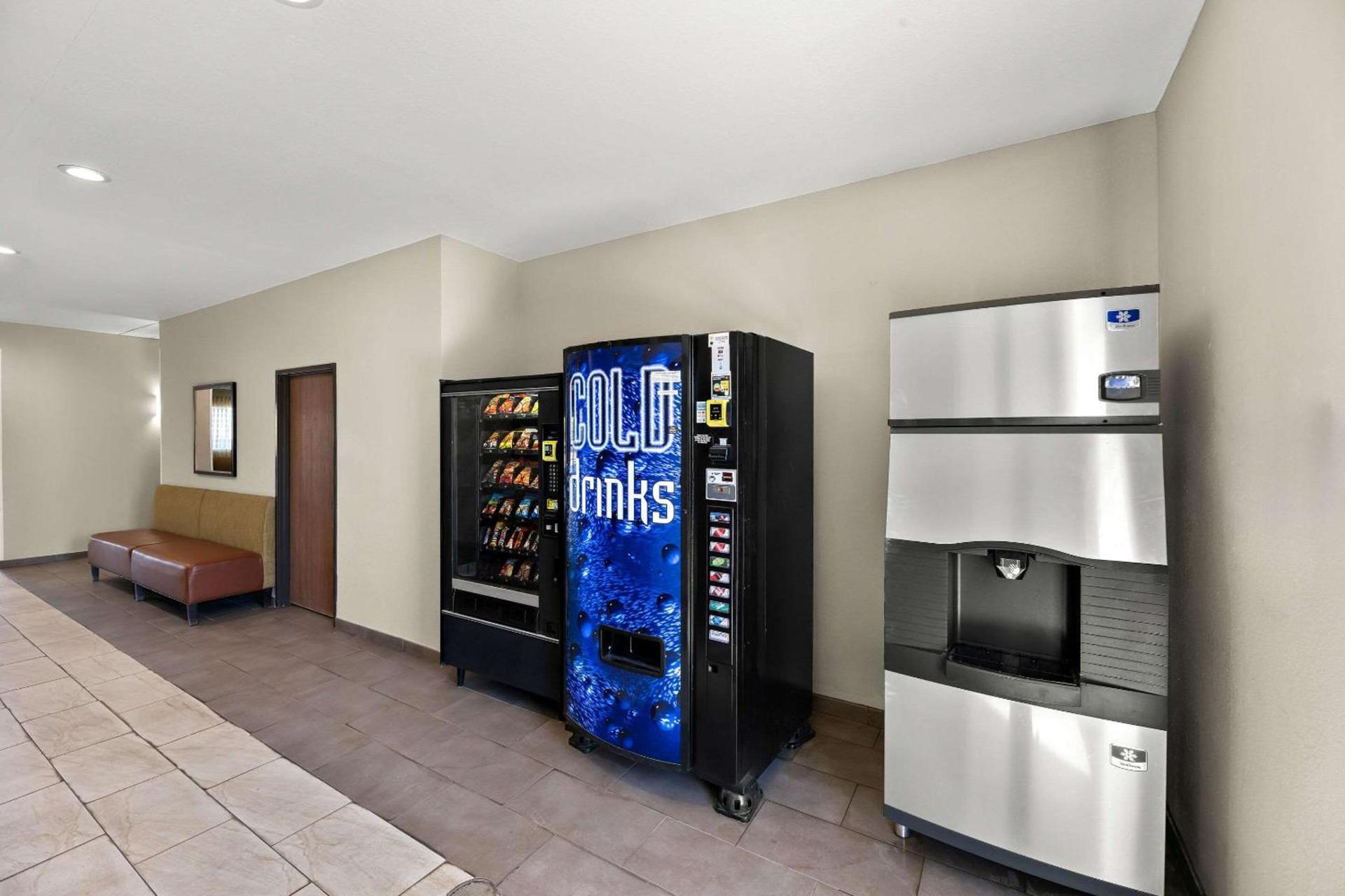 Quality Inn & Suites Big Spring photo 37