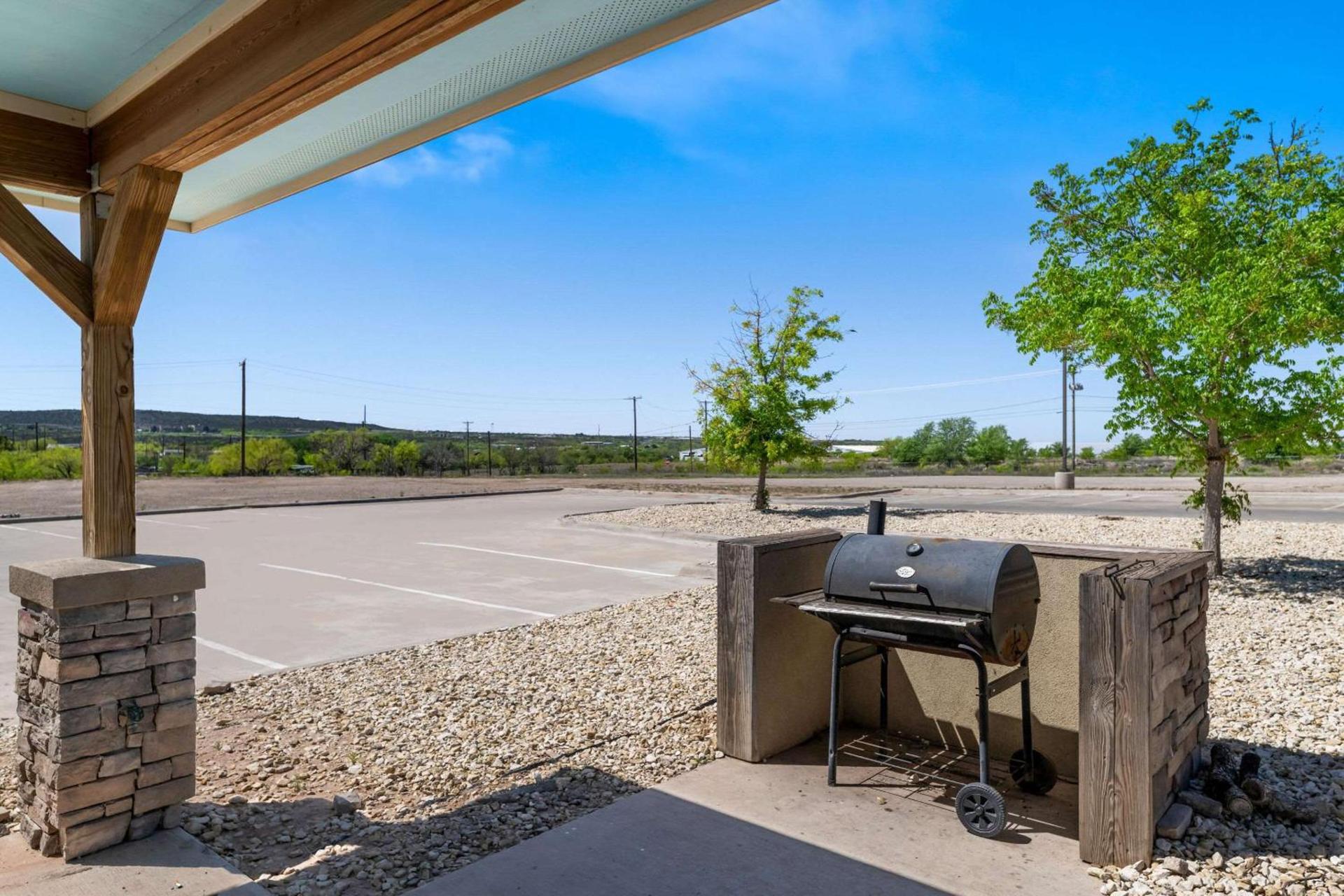 Quality Inn & Suites Big Spring photo 42