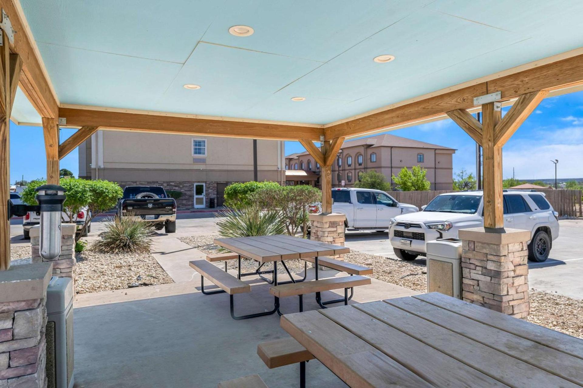 Quality Inn & Suites Big Spring photo 43