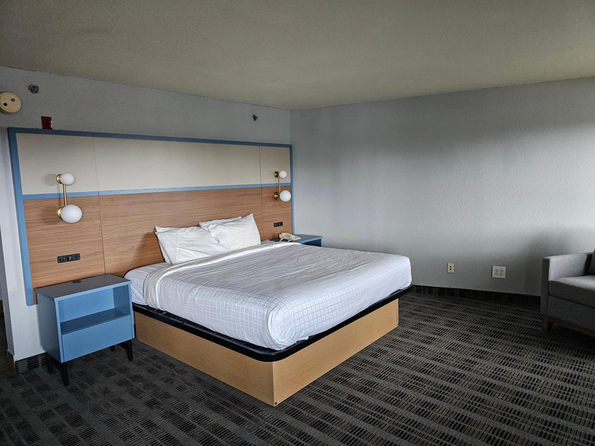 AmericInn by Wyndham Oscoda Near AuSable River photo 24