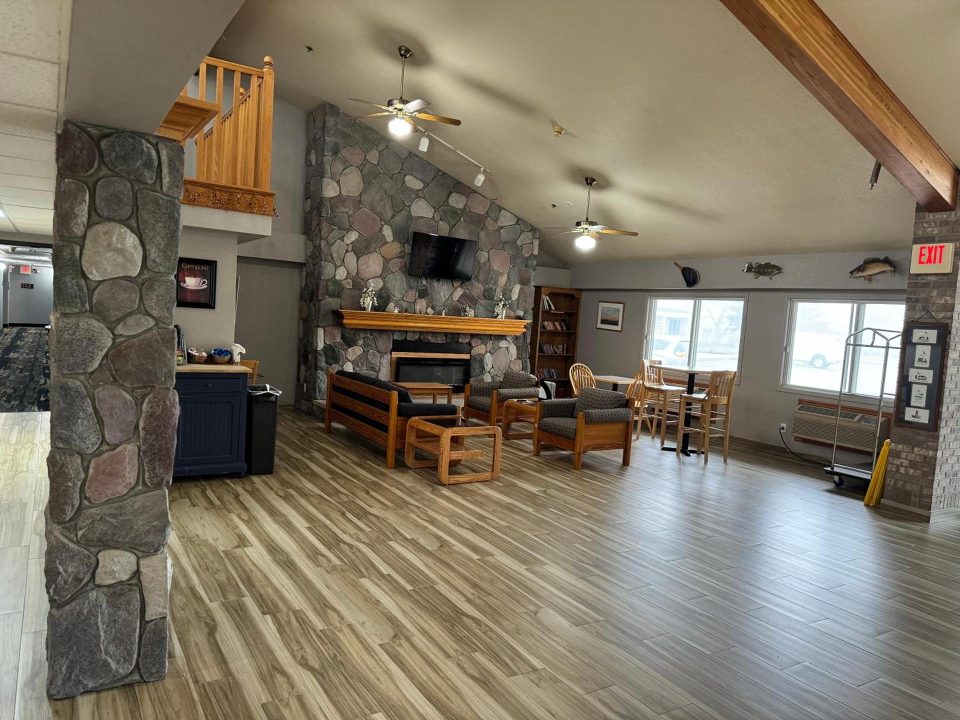 AmericInn by Wyndham Oscoda Near AuSable River photo 39