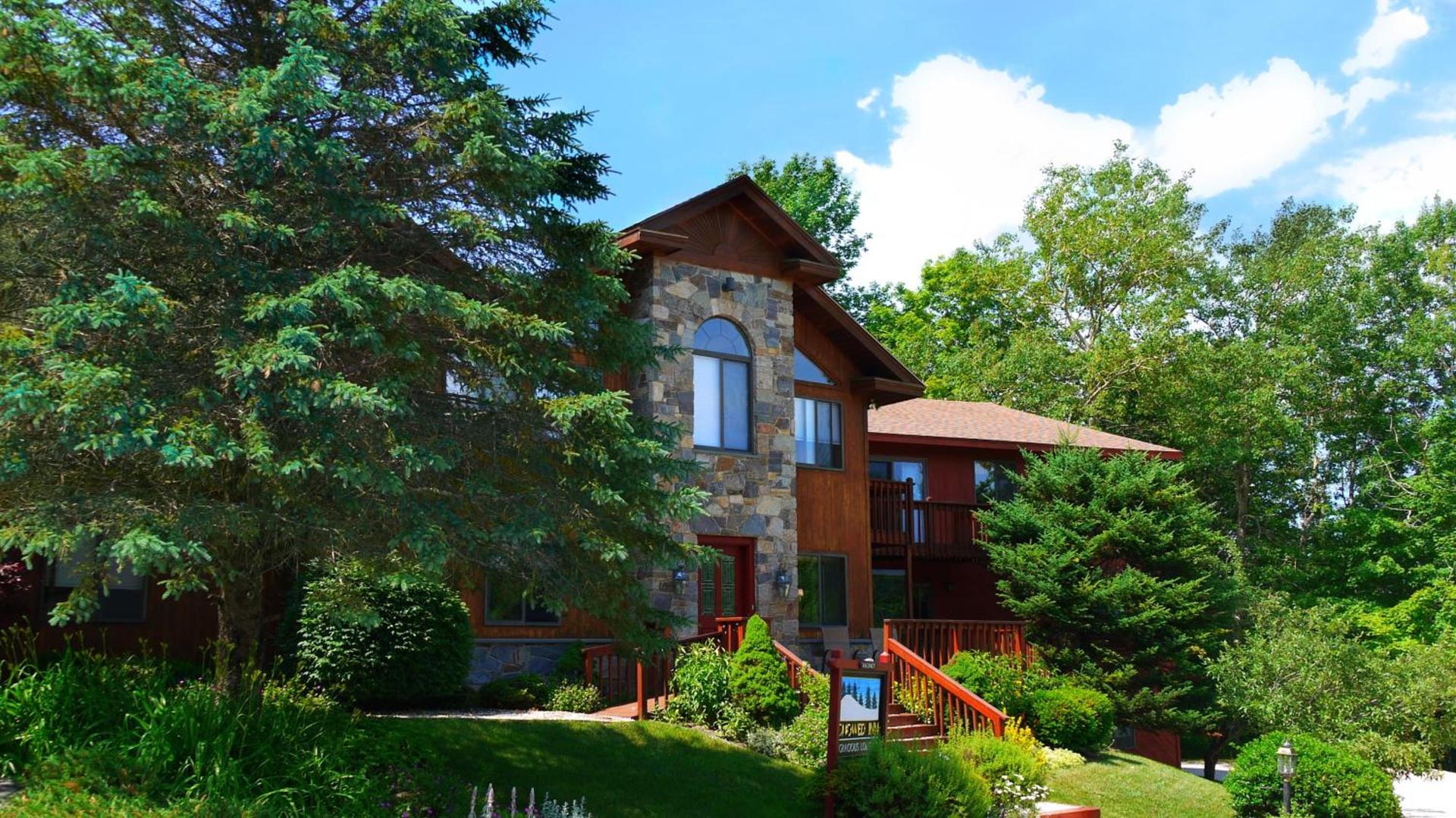 The Snowed Inn — hotel in Killington