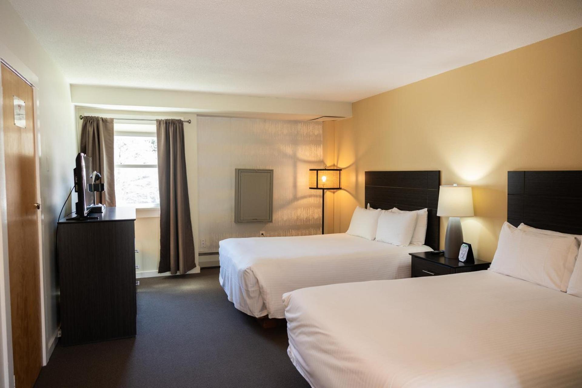 Clear River Inn and Tavern photo 4
