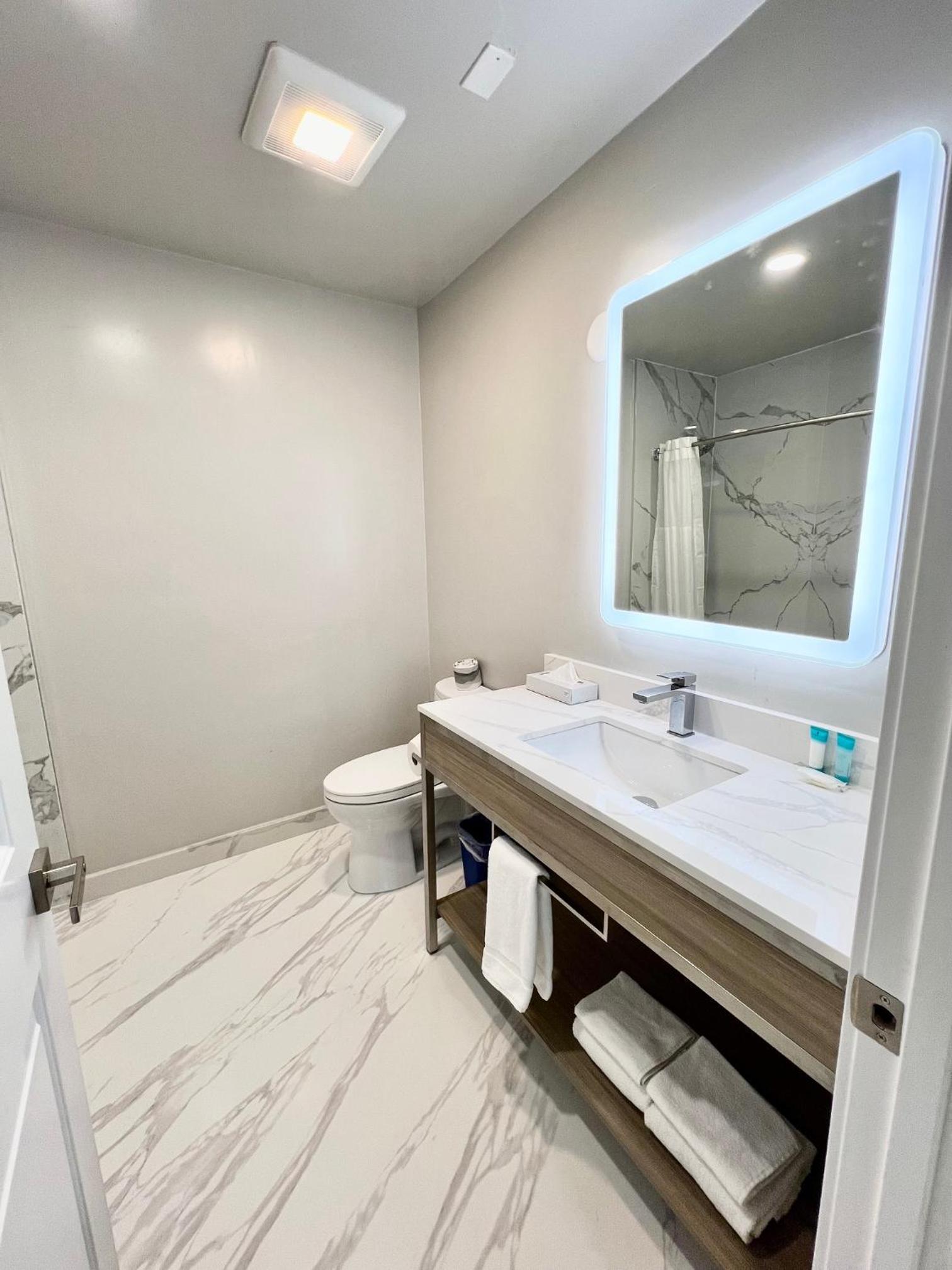 Nob Hill Motor Inn -Newly Updated Rooms! photo 15