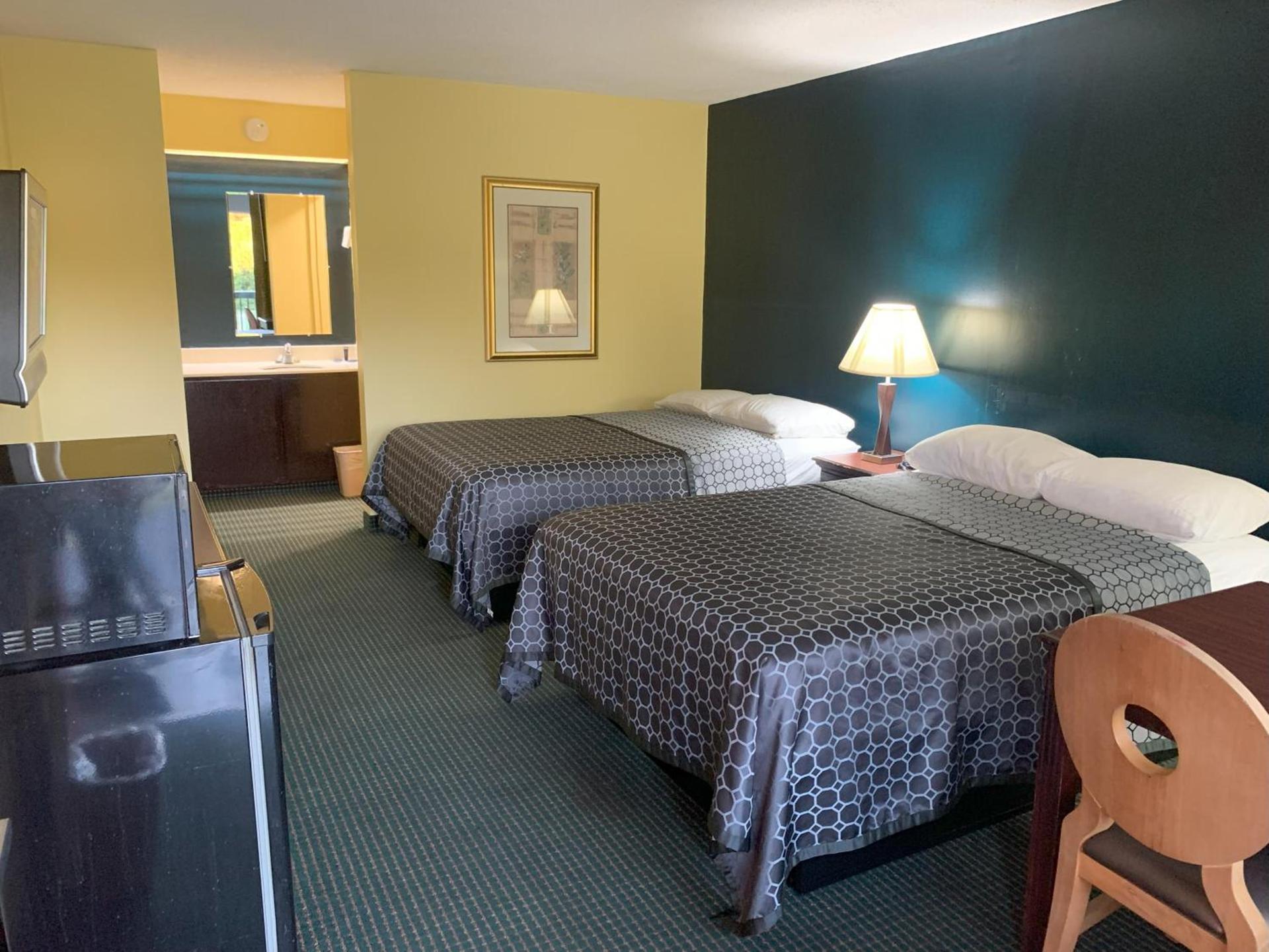 Relax Inn & Suites photo 5