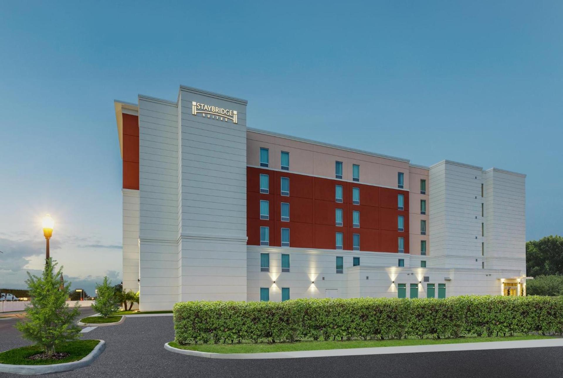 Staybridge Suites Winter Haven - Auburndale photo 49