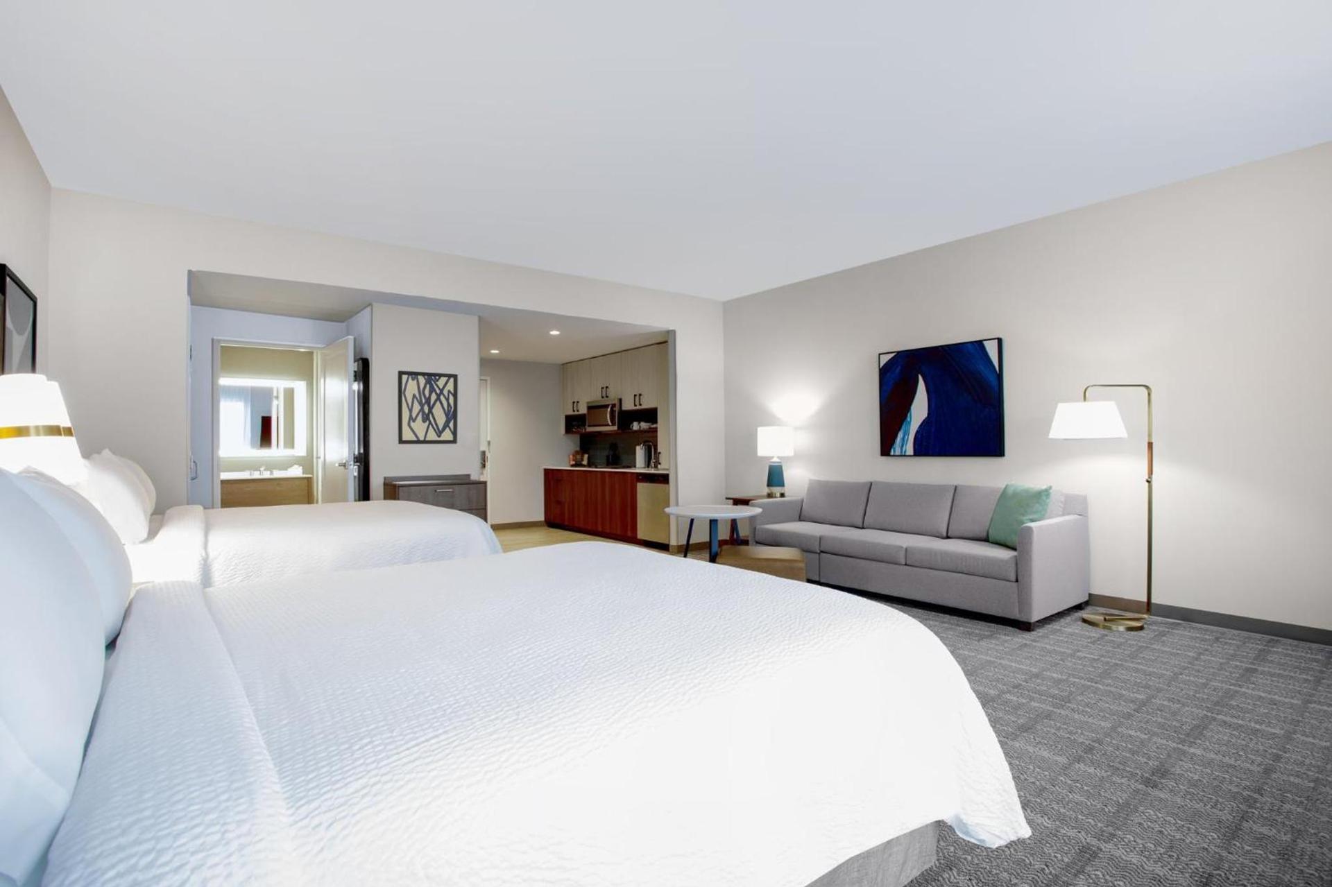 Staybridge Suites Winter Haven - Auburndale photo 36