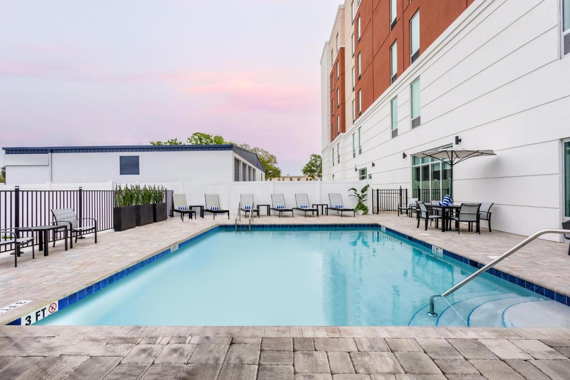 Staybridge Suites Winter Haven - Auburndale photo 53