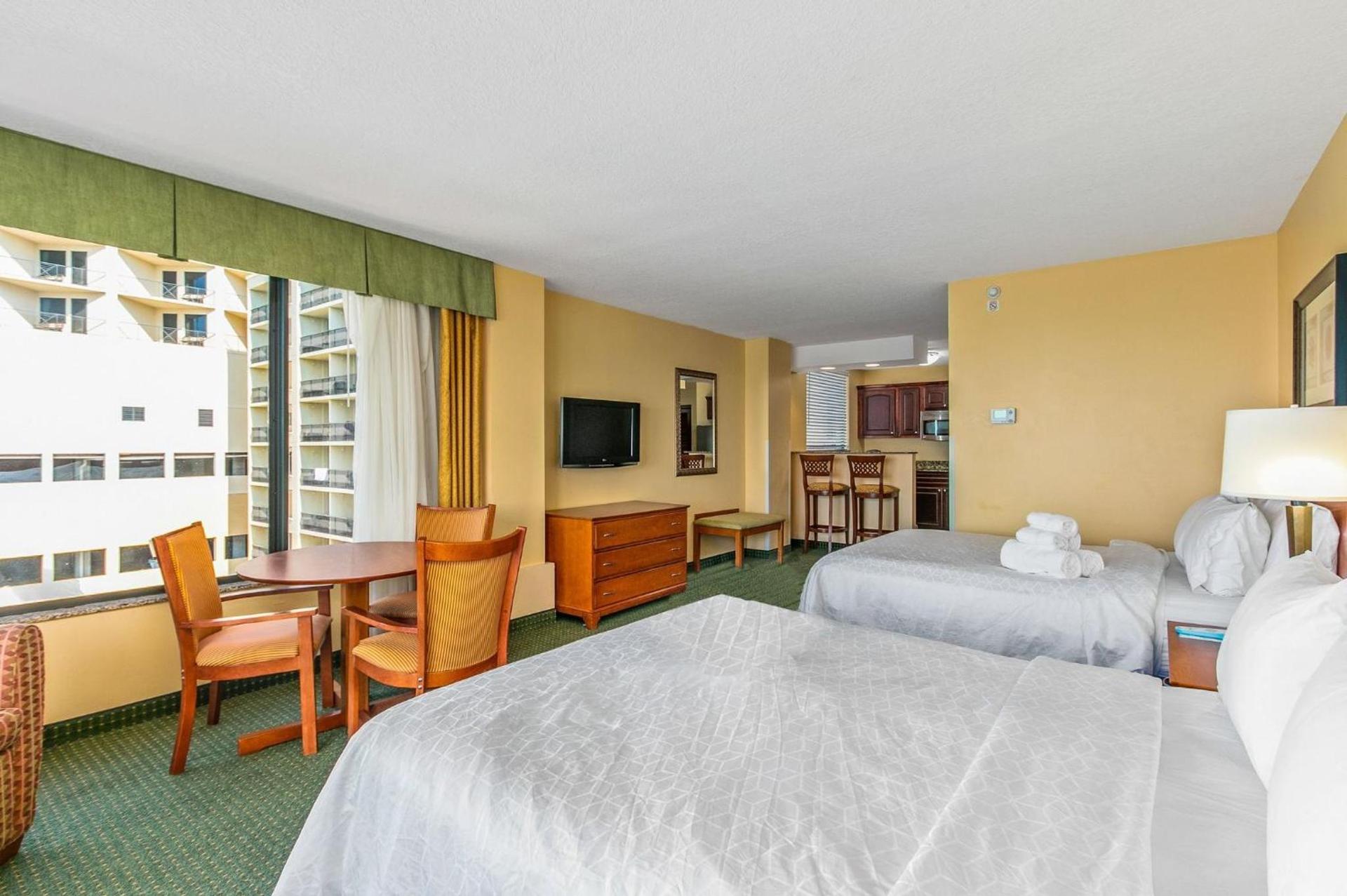 Holiday Inn & Suites Clearwater Beach by IHG photo 69