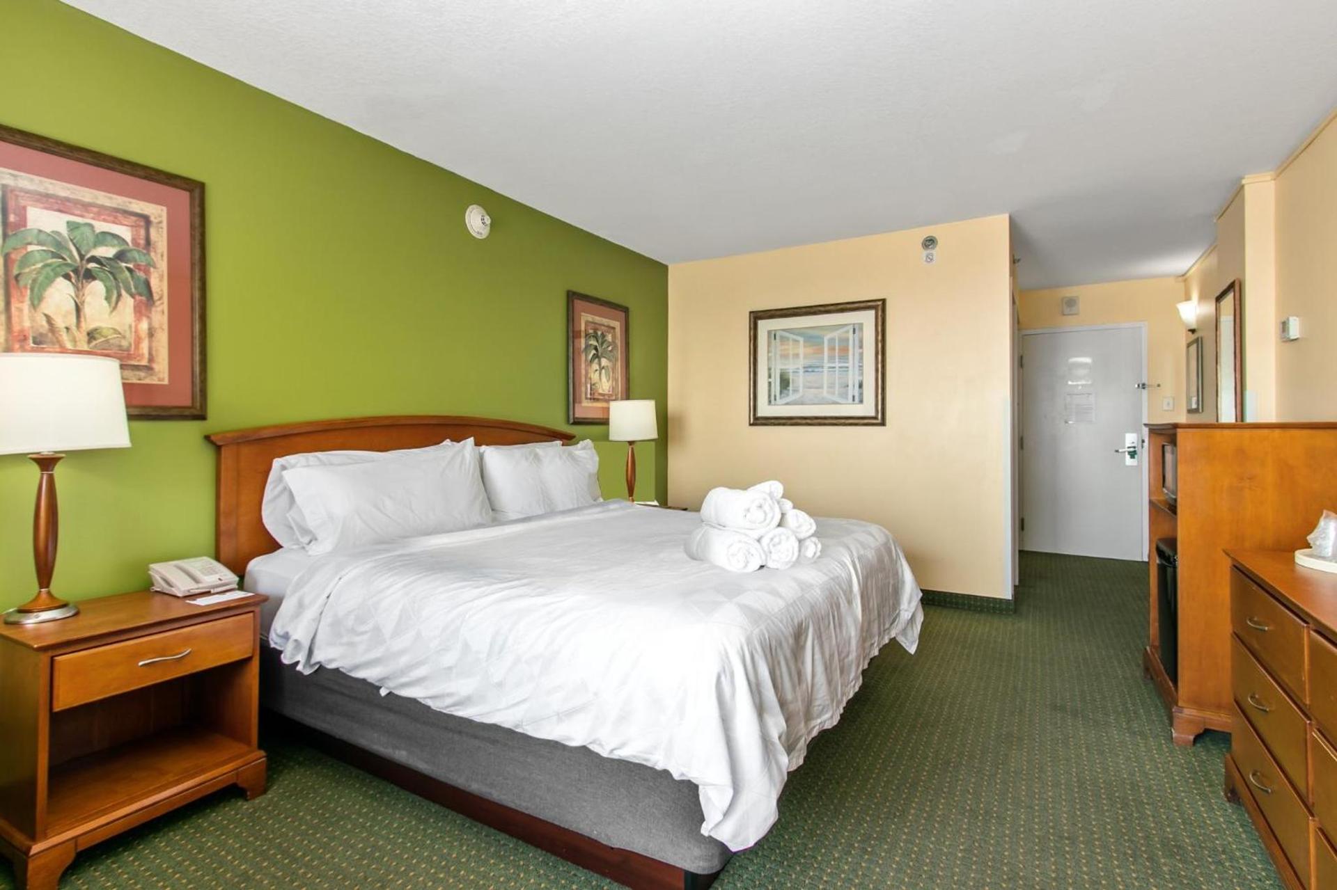 Holiday Inn & Suites Clearwater Beach by IHG photo 62