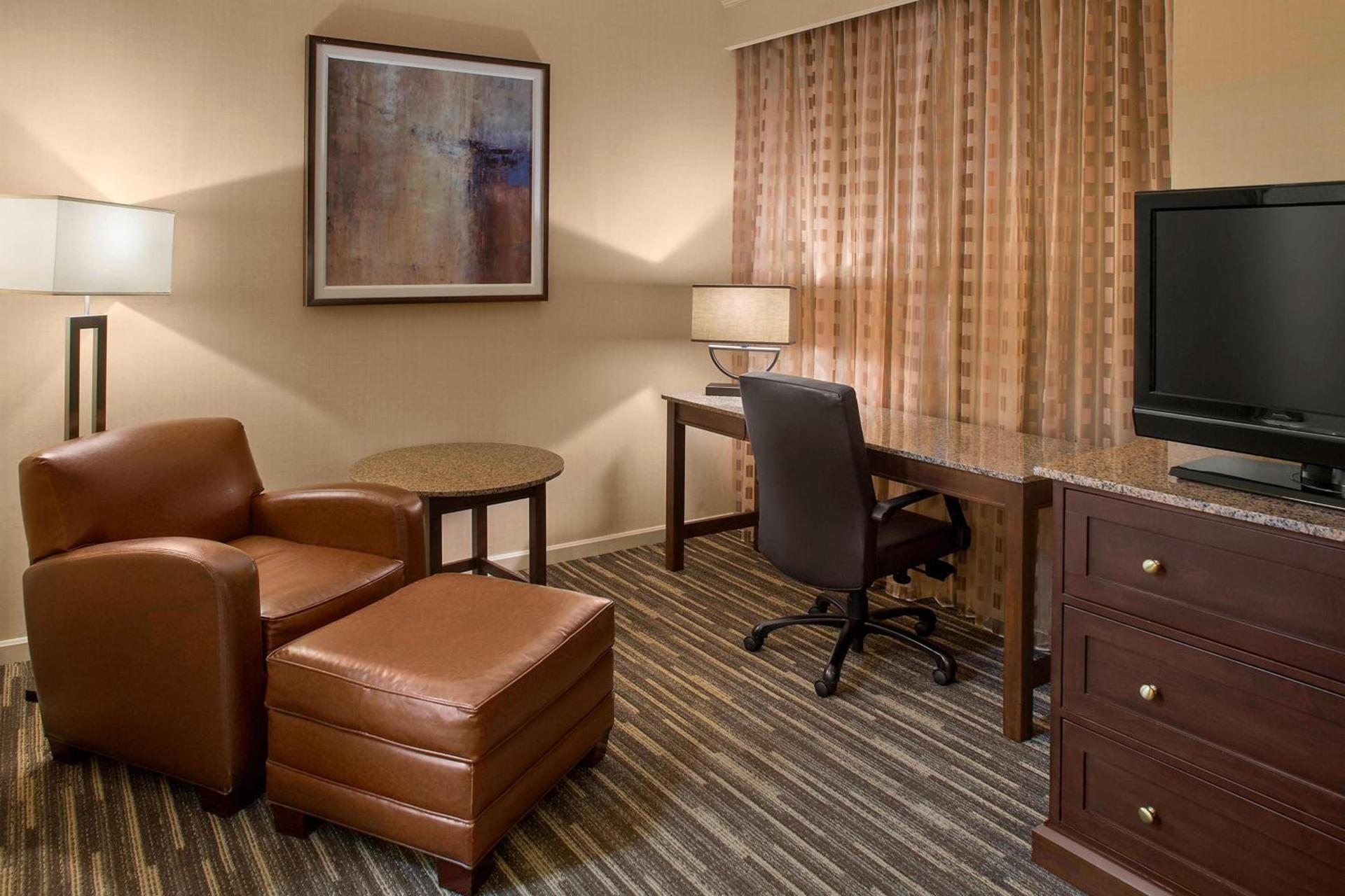 Sheraton Suites Akron Cuyahoga Falls photo 9