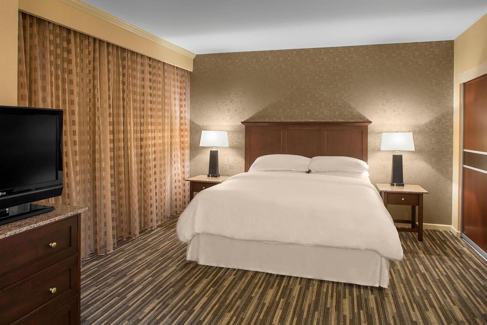 Sheraton Suites Akron Cuyahoga Falls photo 12