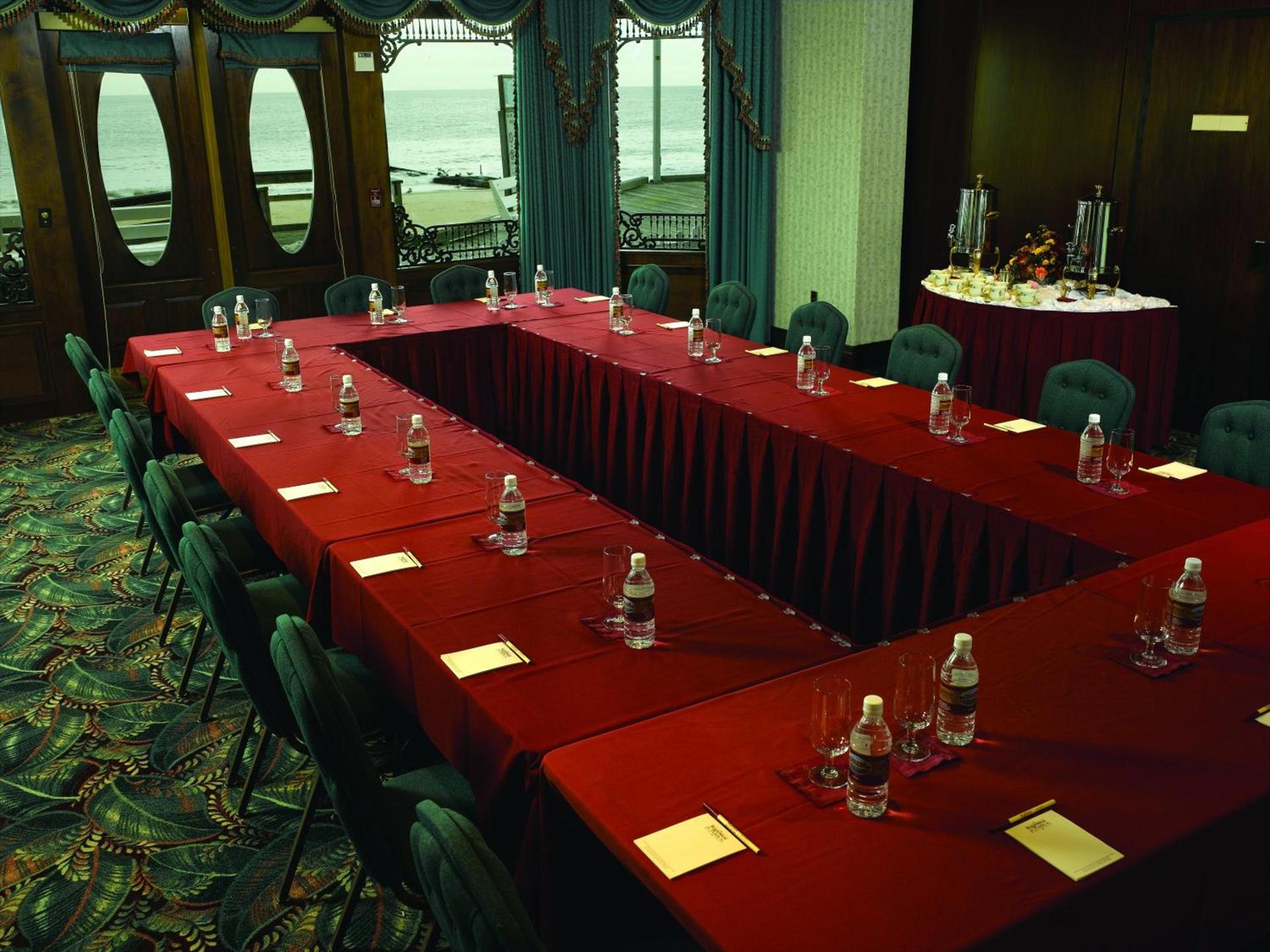 Boardwalk Plaza Hotel photo 40