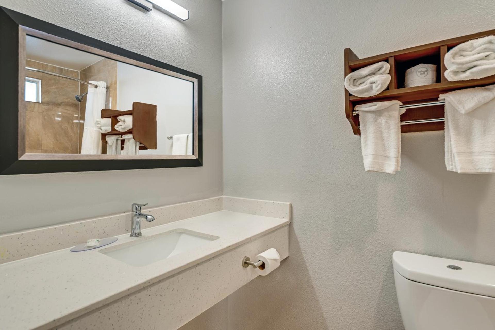 Quality Inn Santa Cruz Downtown Area photo 37