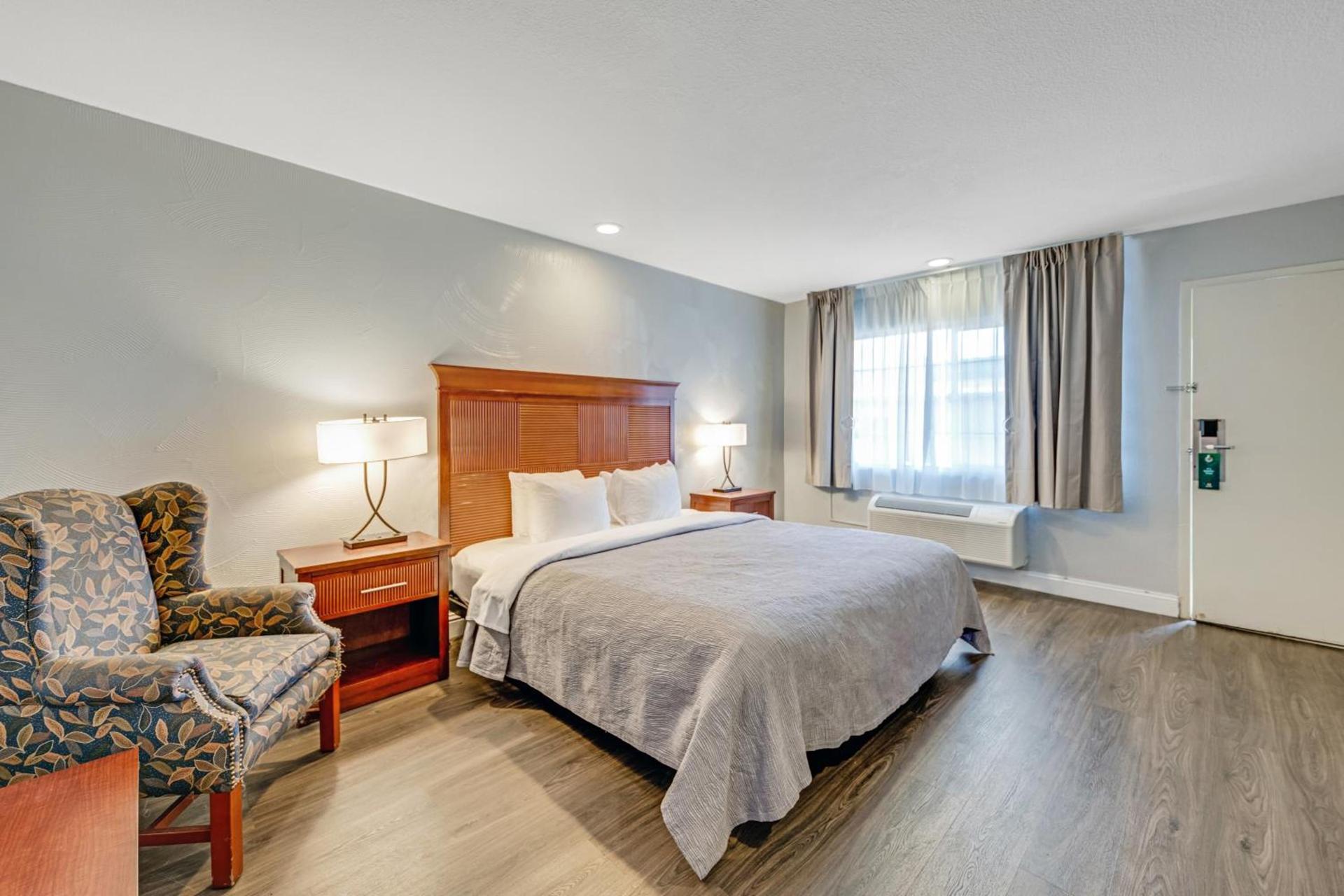 Quality Inn Santa Cruz Downtown Area photo 48