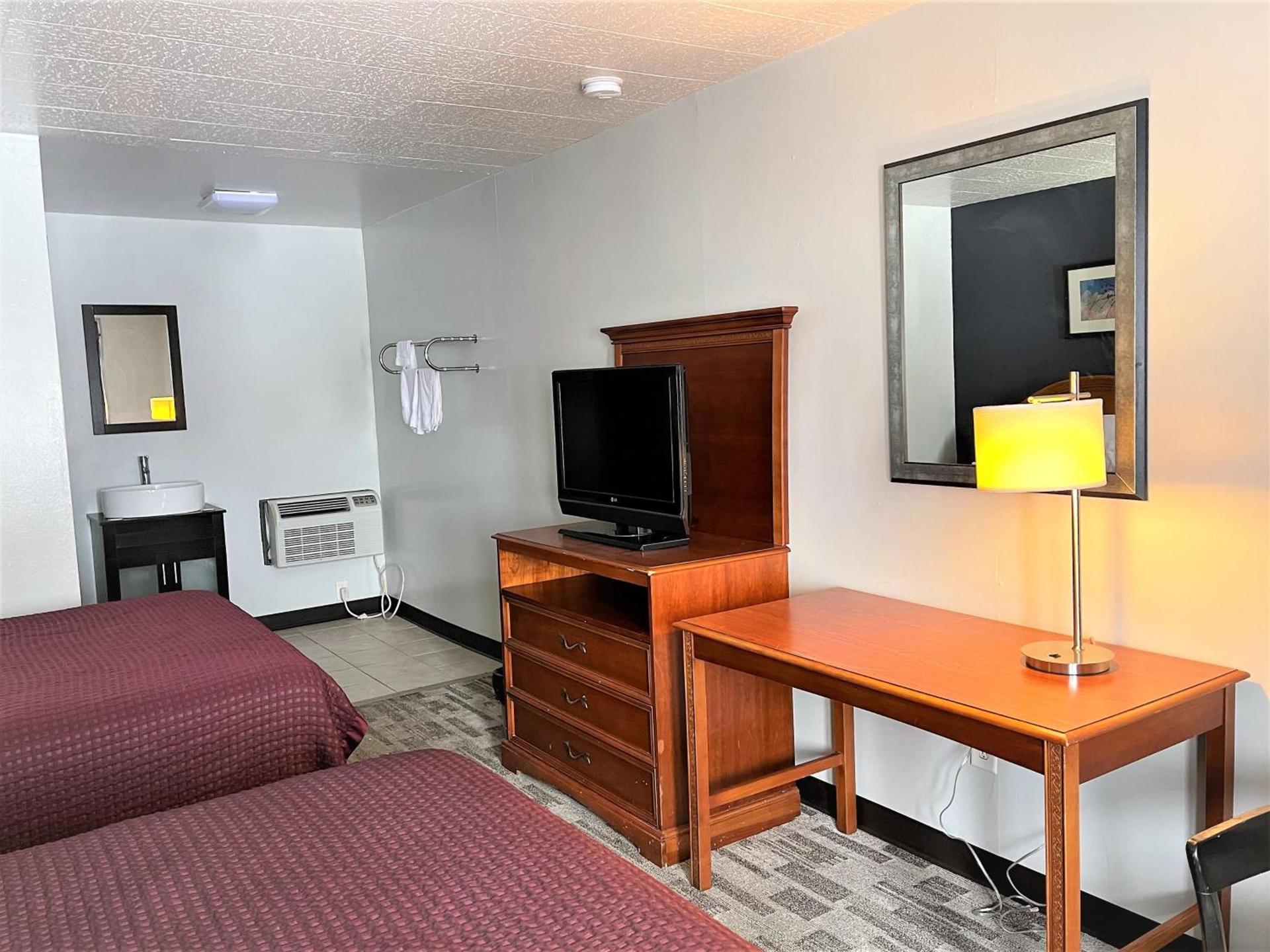 Wooden Shoe Motel photo 5