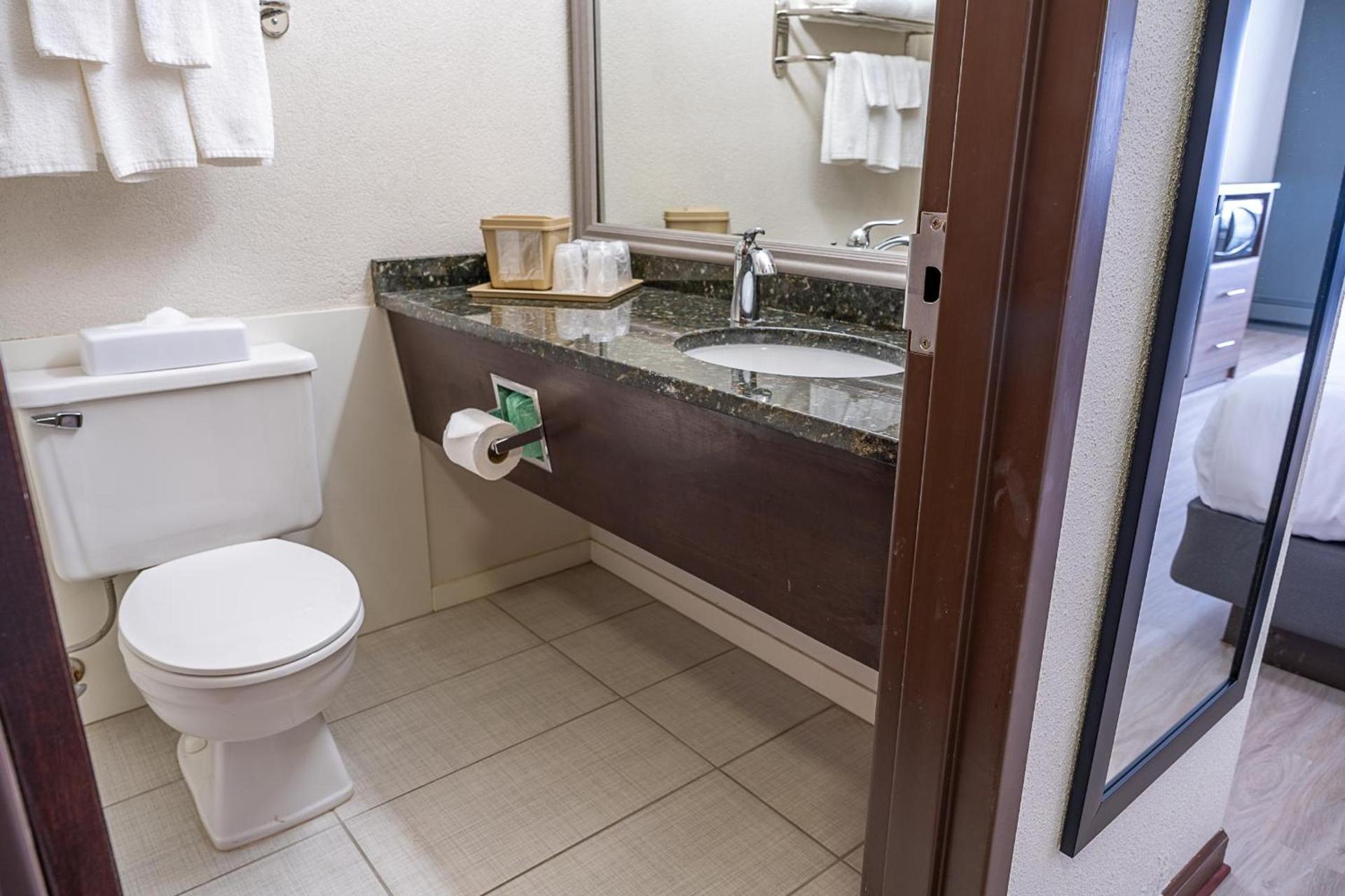 Quality Inn Milan-Sandusky photo 52