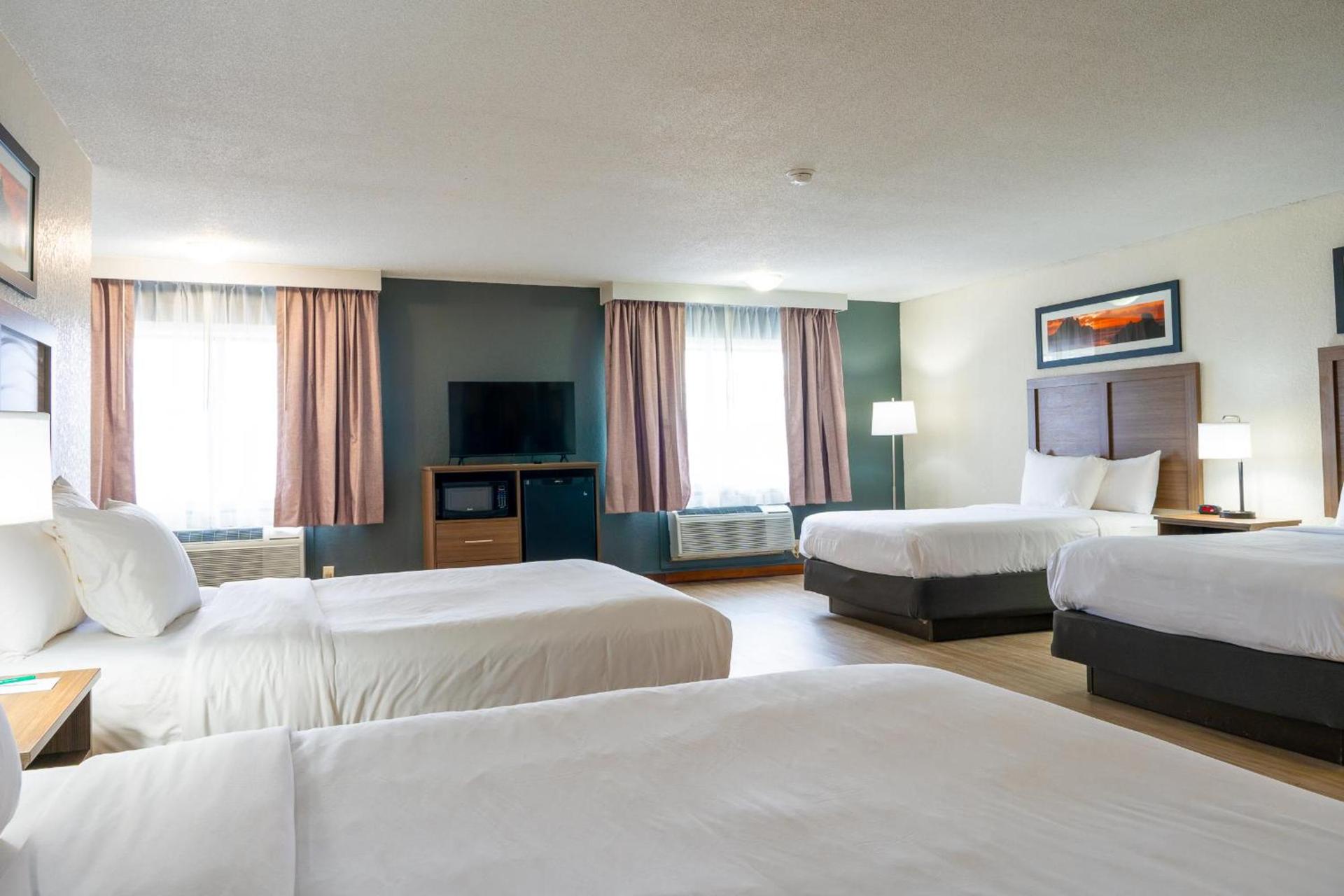 Quality Inn Milan-Sandusky photo 58