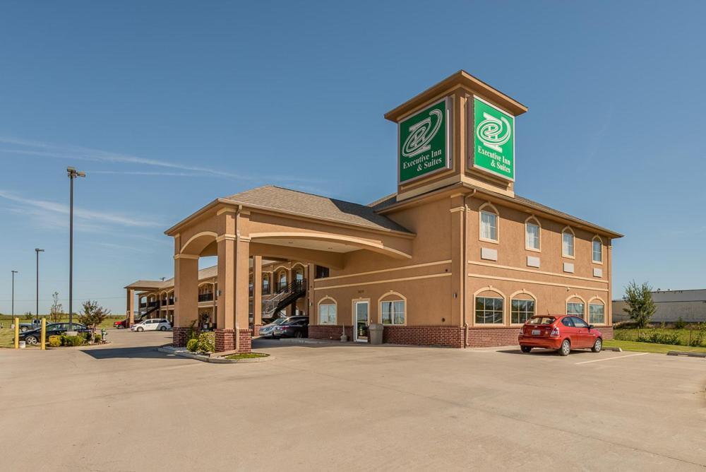 Executive Inn & Suites Cushing photo 2