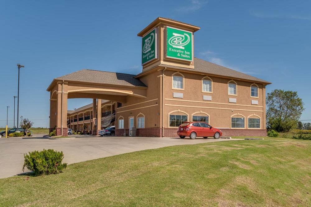 Executive Inn & Suites Cushing photo 46