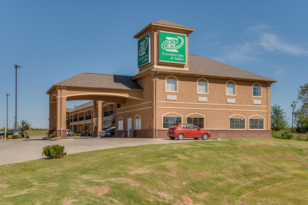 Executive Inn & Suites Cushing photo 32
