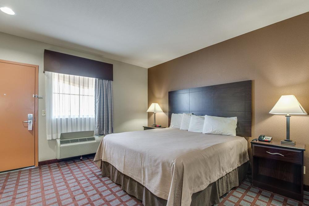 Executive Inn & Suites Cushing photo 38