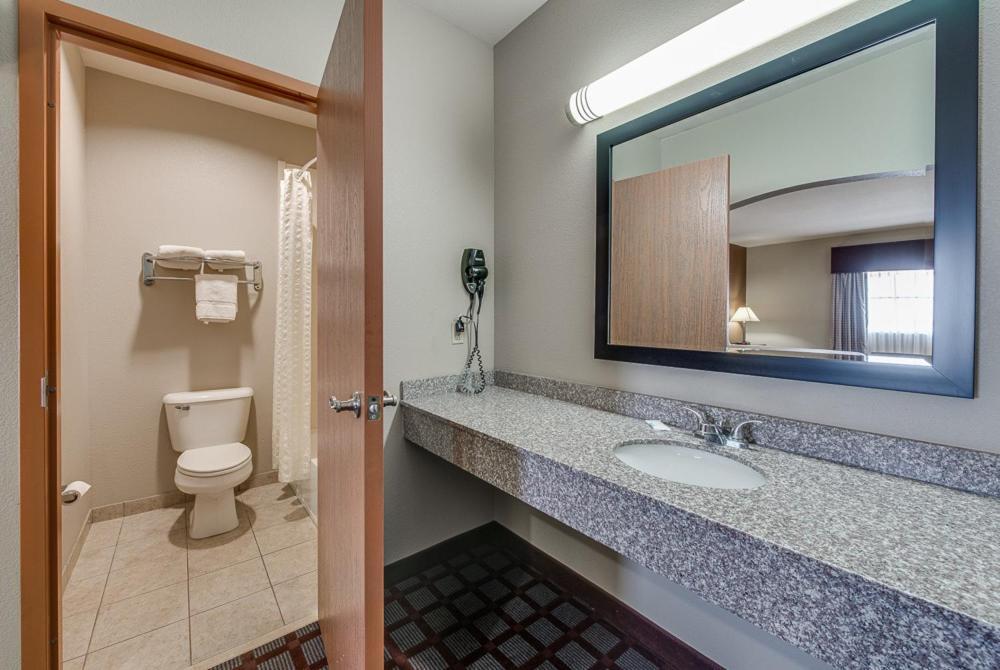 Executive Inn & Suites Cushing photo 21
