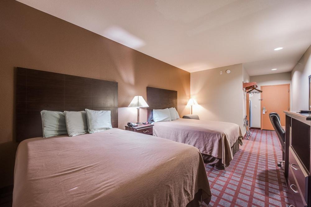 Executive Inn & Suites Cushing photo 37