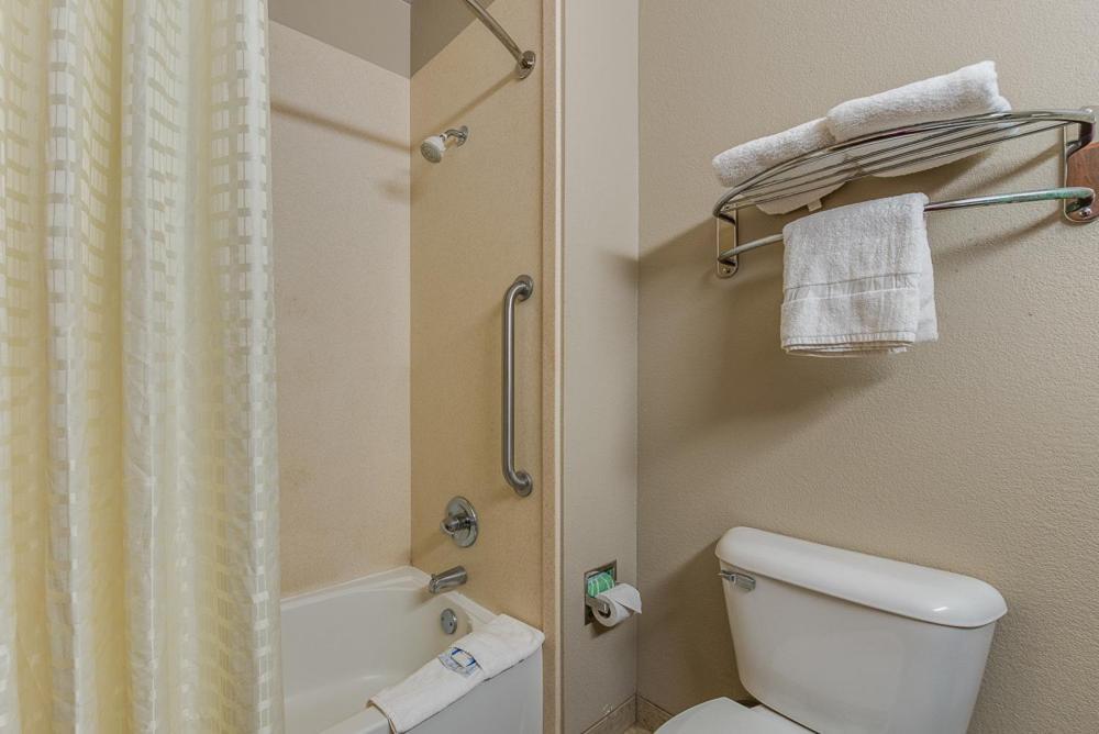 Executive Inn & Suites Cushing photo 27