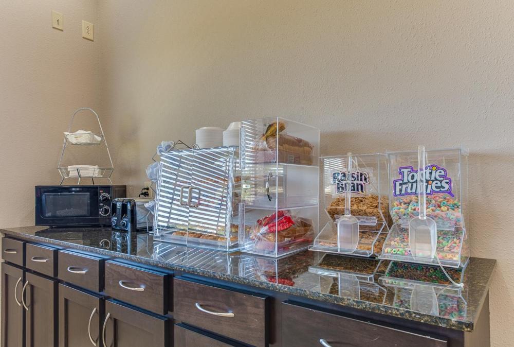 Executive Inn & Suites Cushing photo 15
