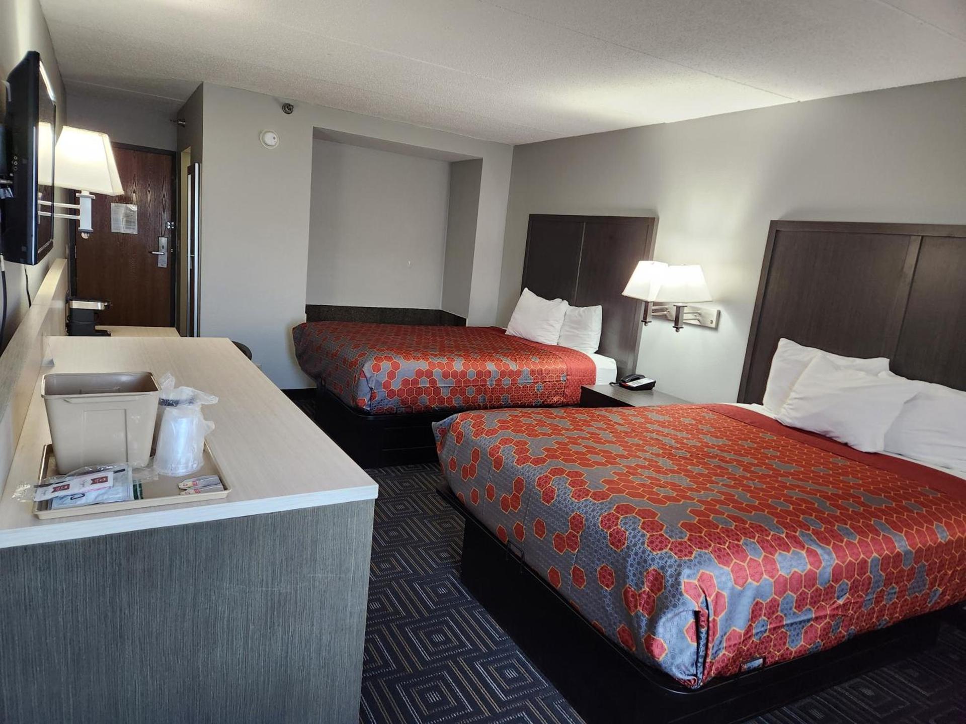 Twin Cities Inn, Mounds View photo 10